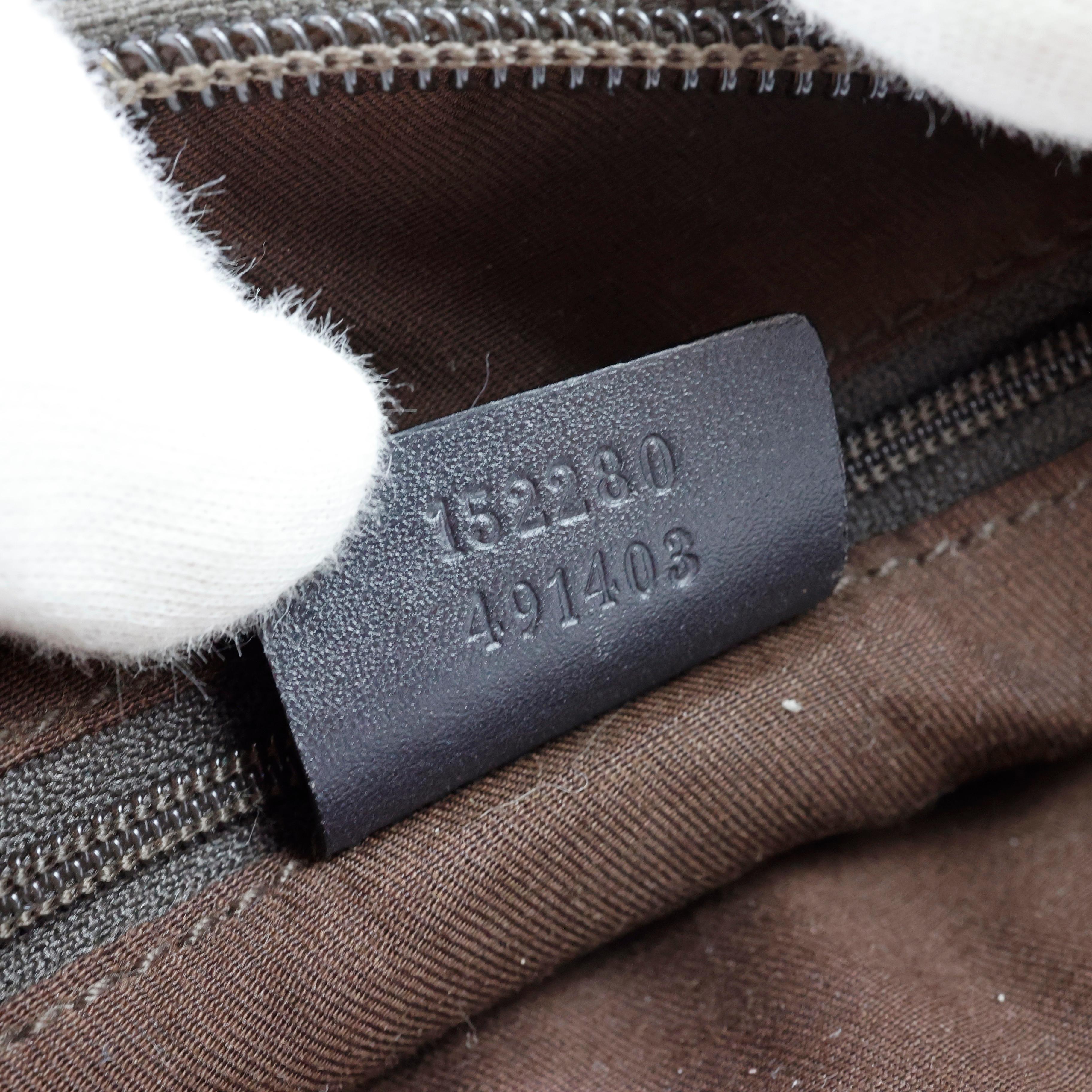Gucci Hobo bag in brown GG supreme monogram 3