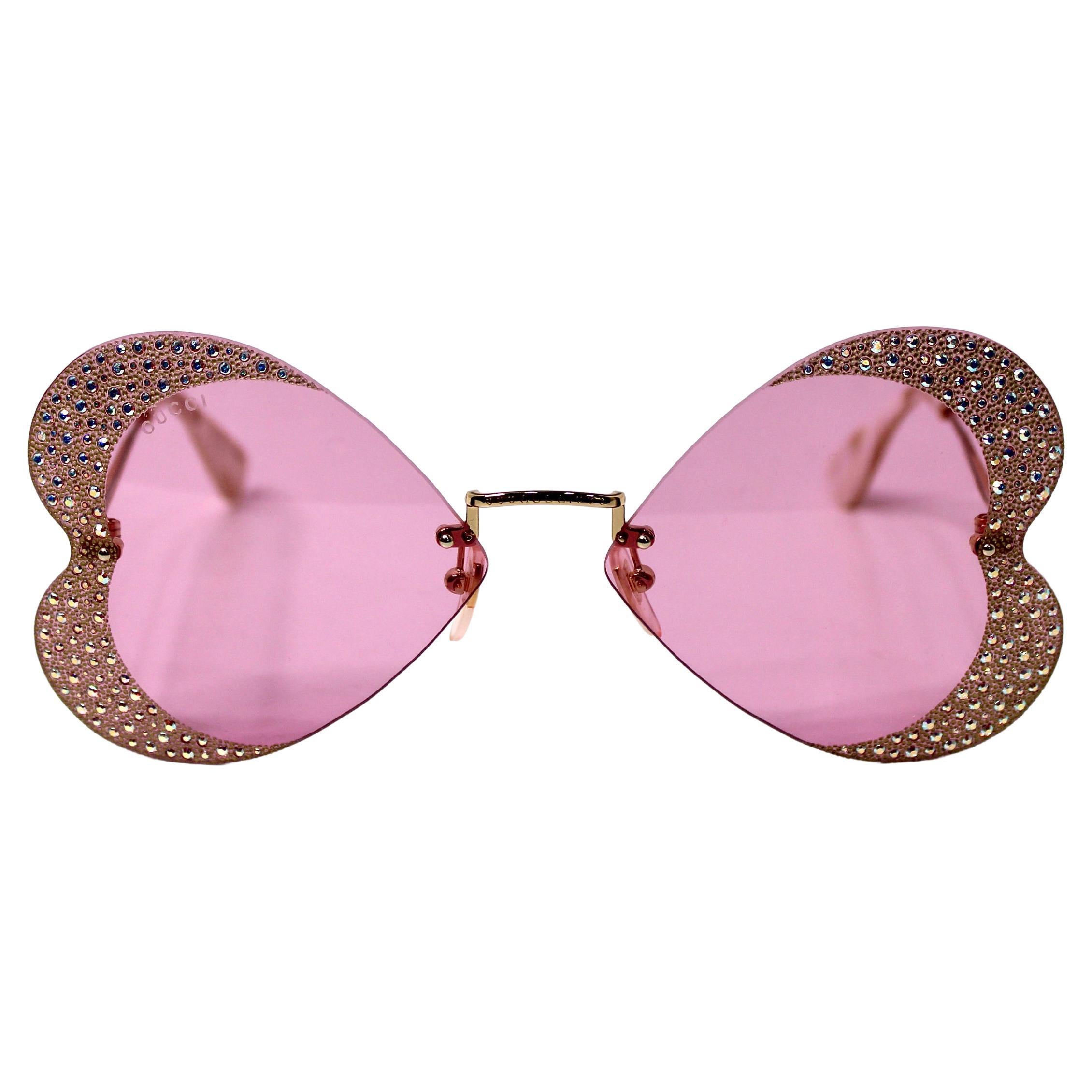 Gucci Hollywood Forever Sonnenbrille mit rosa Herz aus Kristall