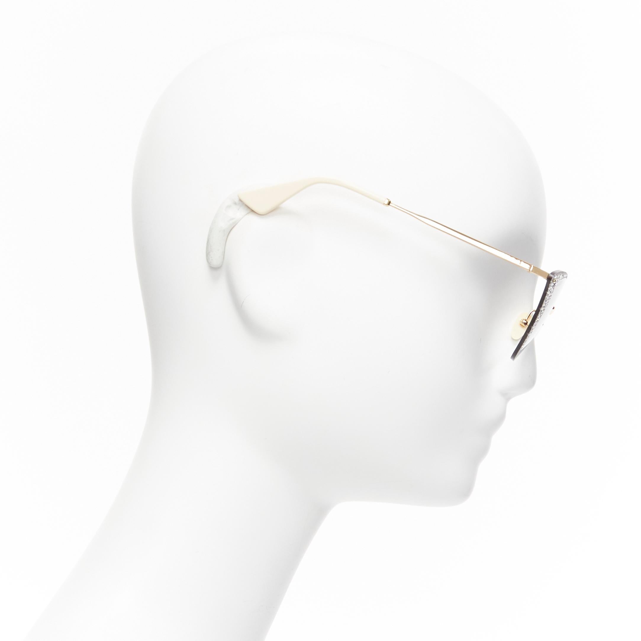 Grigio Gucci Hollywood Forever GG0898S occhiali da sole cat eye con cristalli d'argento e neri in vendita