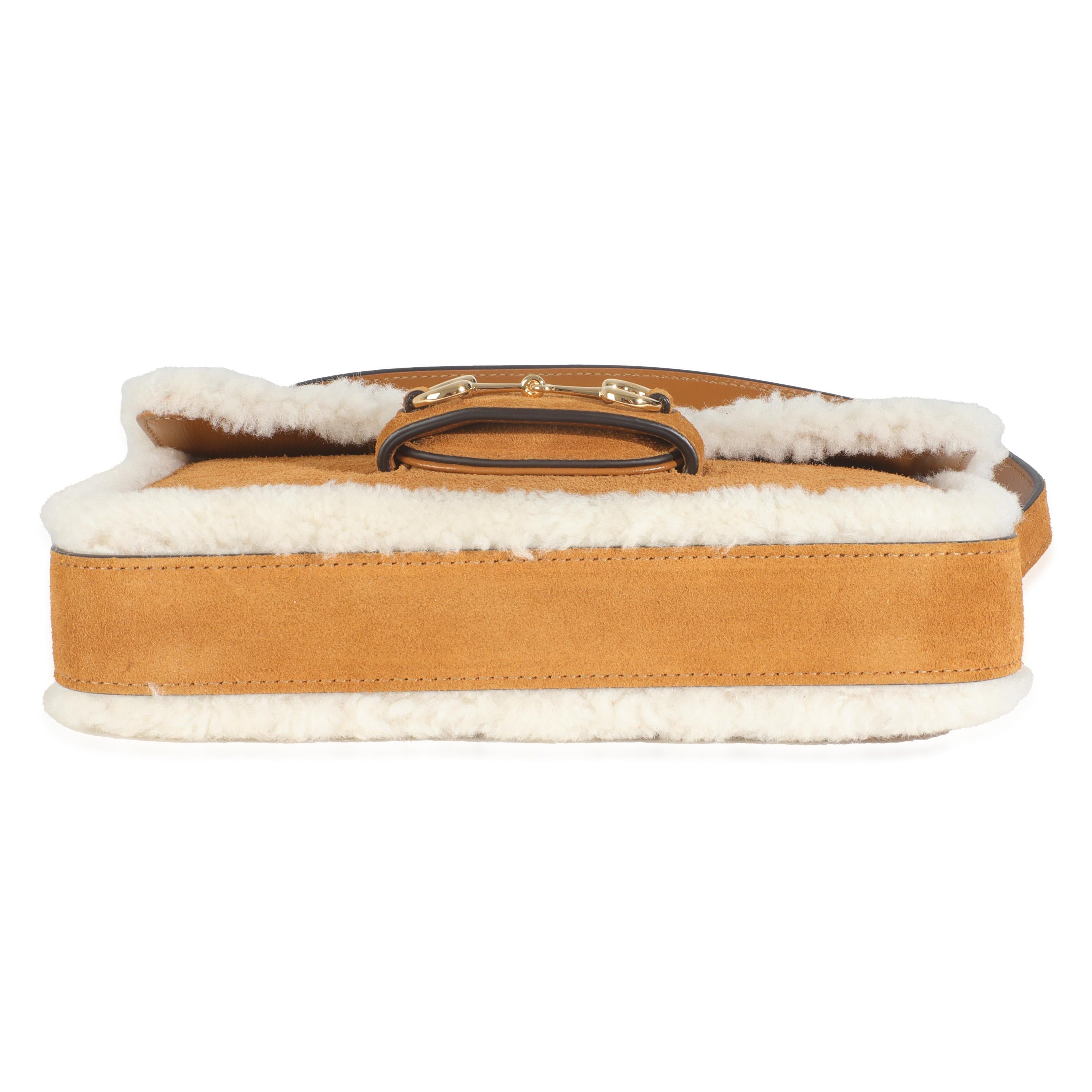 Gucci Honey Beige Wildleder Shearling Horsebit Mini 1955 Umhängetasche im Angebot 3