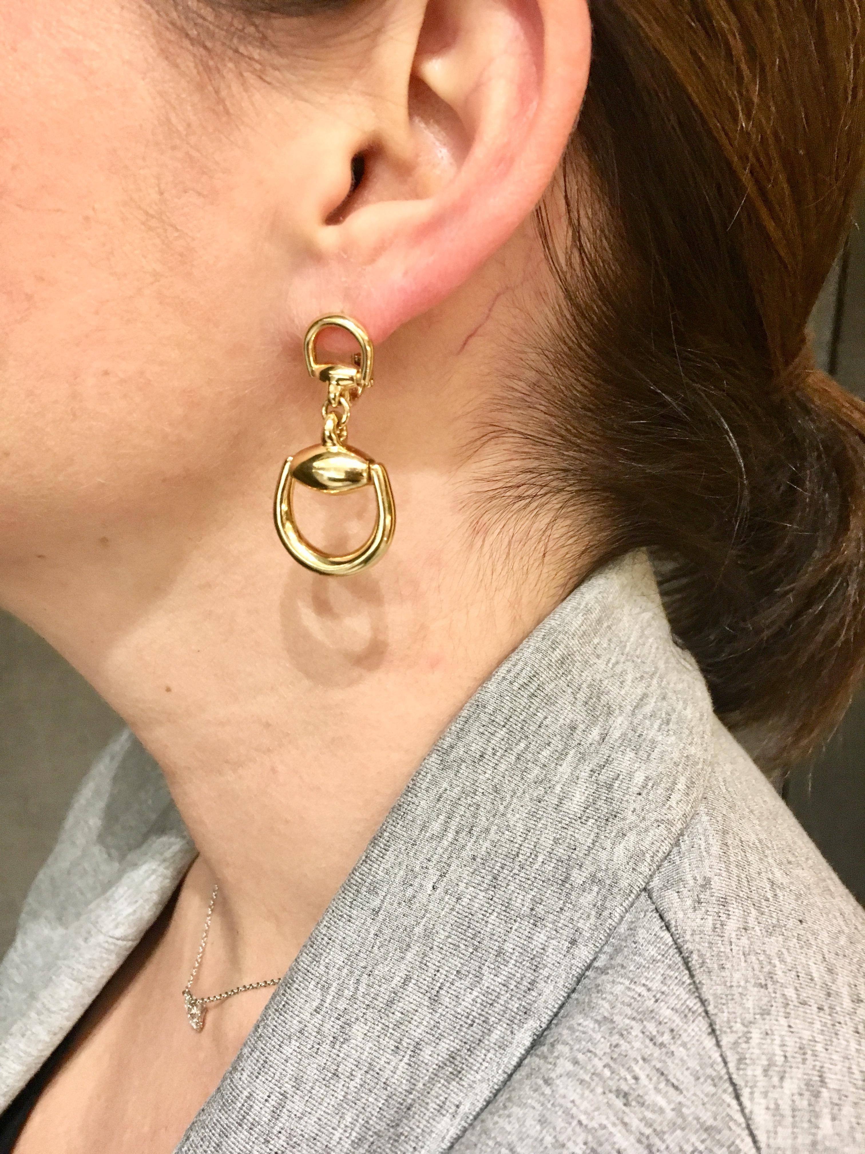 Gucci Horsebit 18 Karat Yellow Gold Drop Dangle Earrings In Good Condition For Sale In Ottawa, Ontario