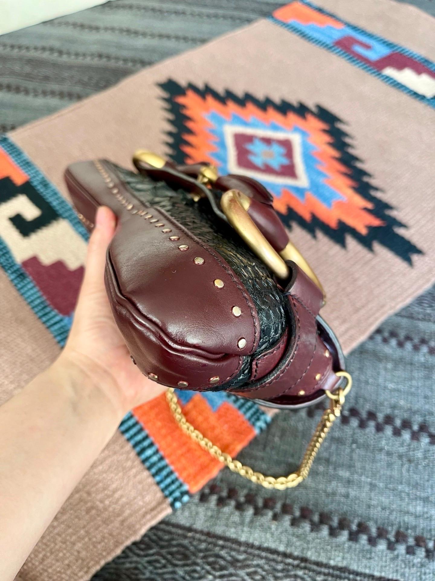 Gucci Horsebit 1955 Chain Bag Black and Burgundy Leather Large Shoulder Bag For Sale 6