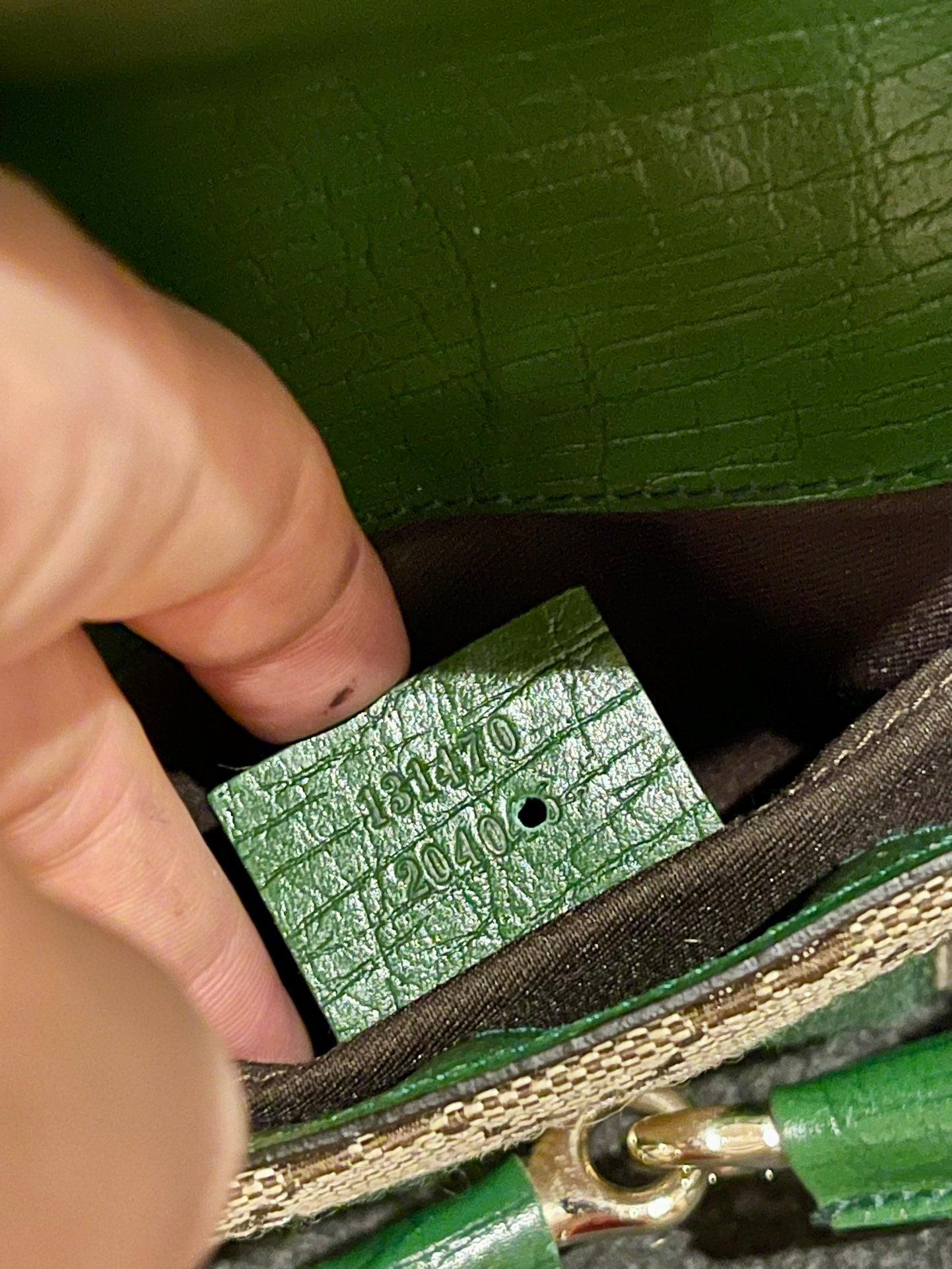 Gucci Horsebit 1955 Chain Bag Gucci Monogram Green Leather and Gold Studs 8