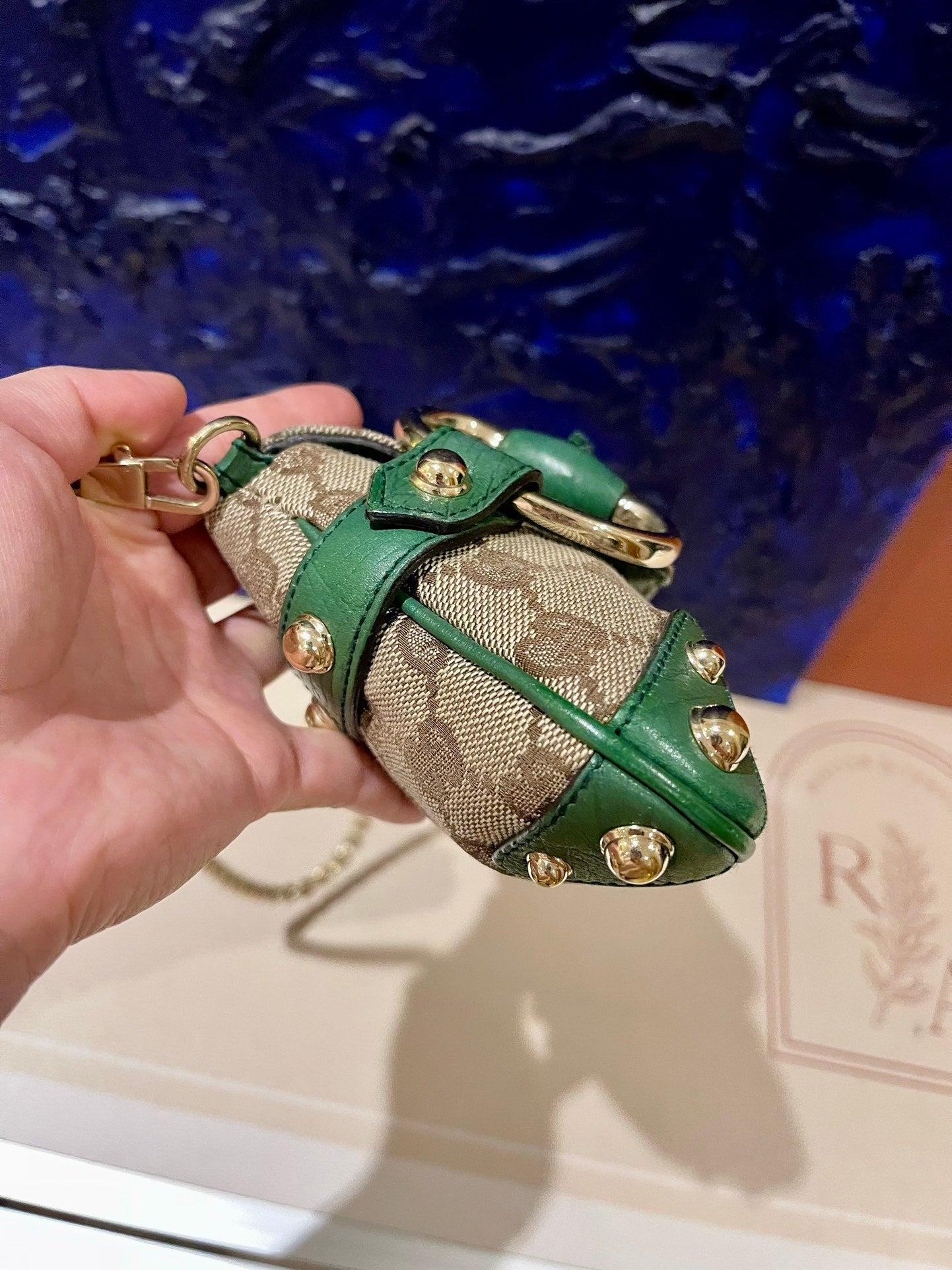Bolso Gucci Horsebit 1955 Cadena Gucci Monograma Piel Verde y Tachuelas Doradas 3