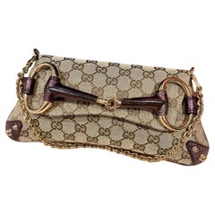 Gucci Horsebit 1955 - Sac à chaîne Monogram en cuir violet irisé et clous dorés