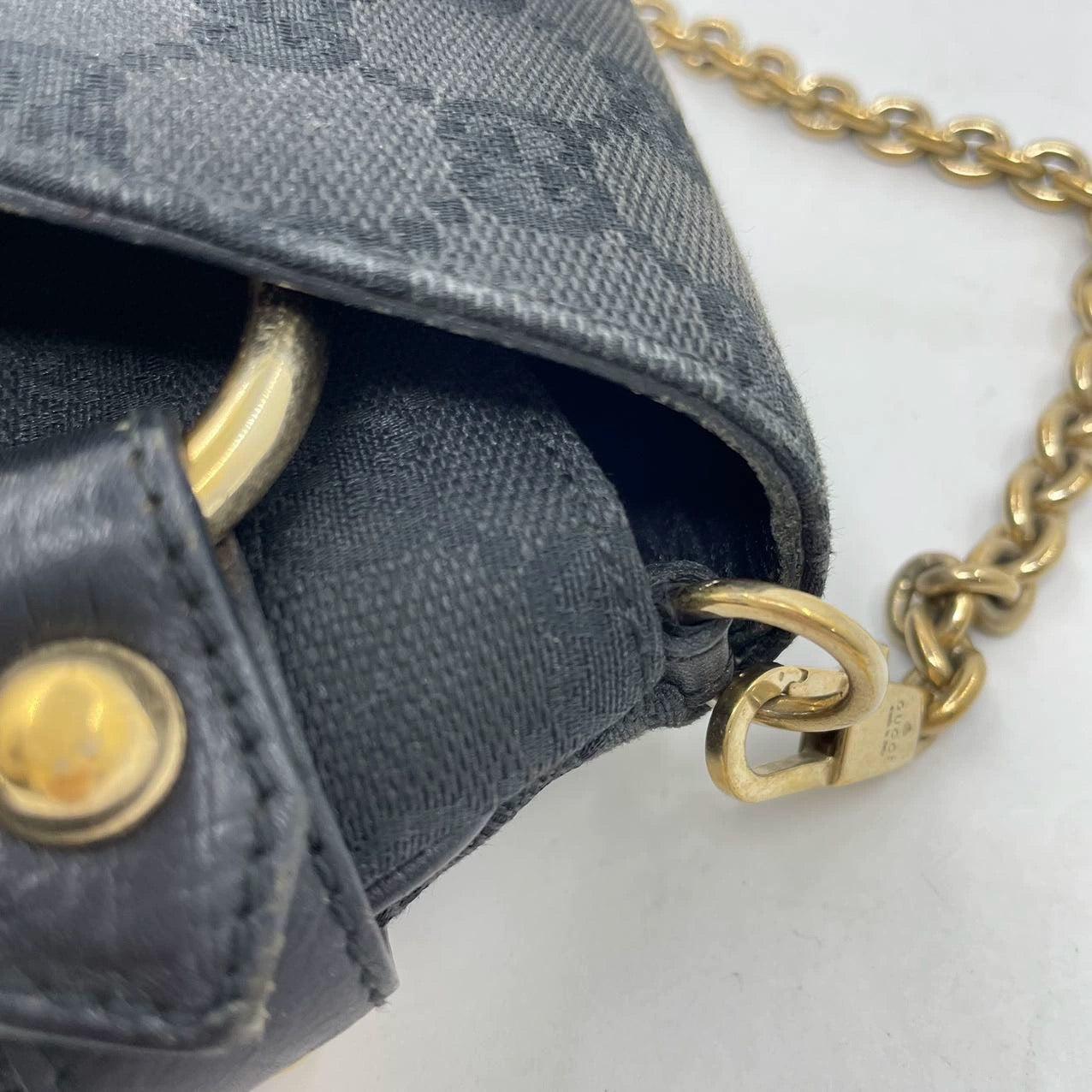 Gucci Horsebit 1955 Chain Cloth Black Gucci Monogram with Iconic Gucci Strip For Sale 10