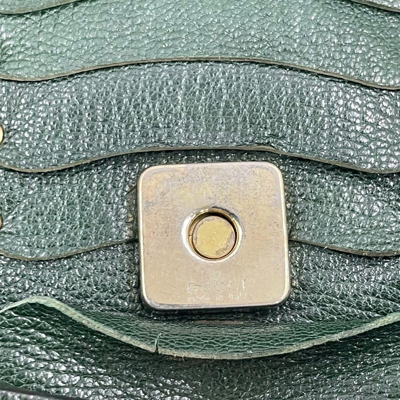 Gucci Horsebit 1955 Cadena Piel Verde y Tachuelas Doradas en venta 7