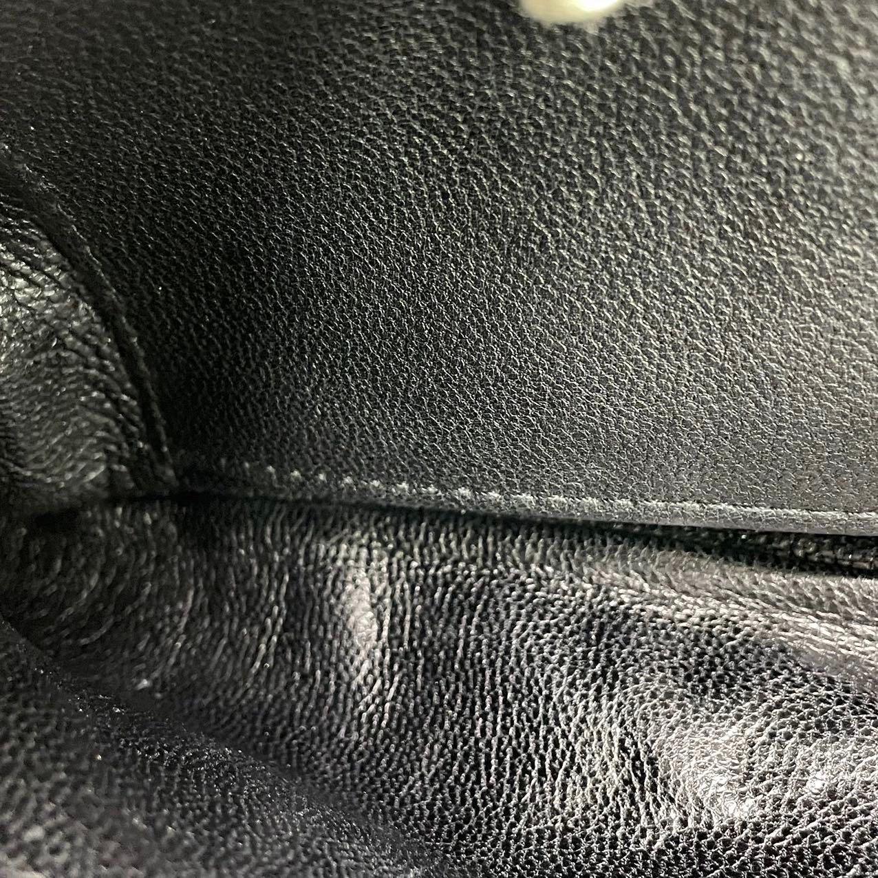 Gucci 1955 Horsebit Chain Large Black Leather and Patent Leather Shoulder Bag en vente 12