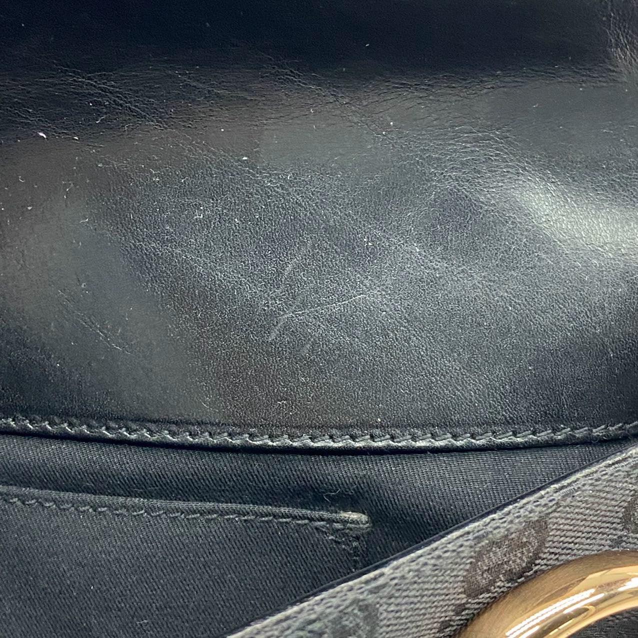 Gucci Horsebit 1955 Chain Large Shoulder Bag Black Monogram with Pink Silk For Sale 4