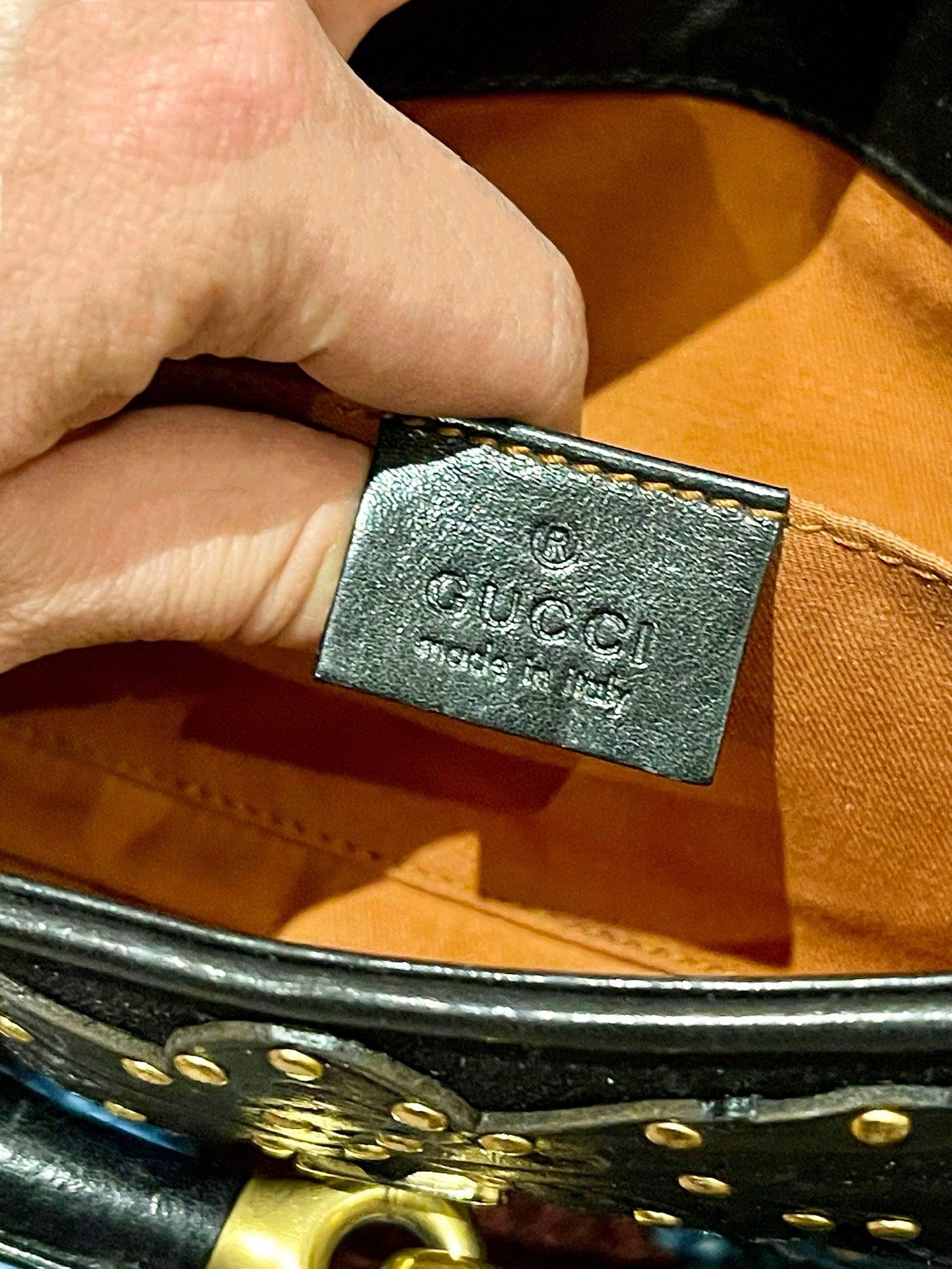Gucci Horsebit 1955 Chain Shoulder bag Large Black Embossed Leather & Gold Studs For Sale 6