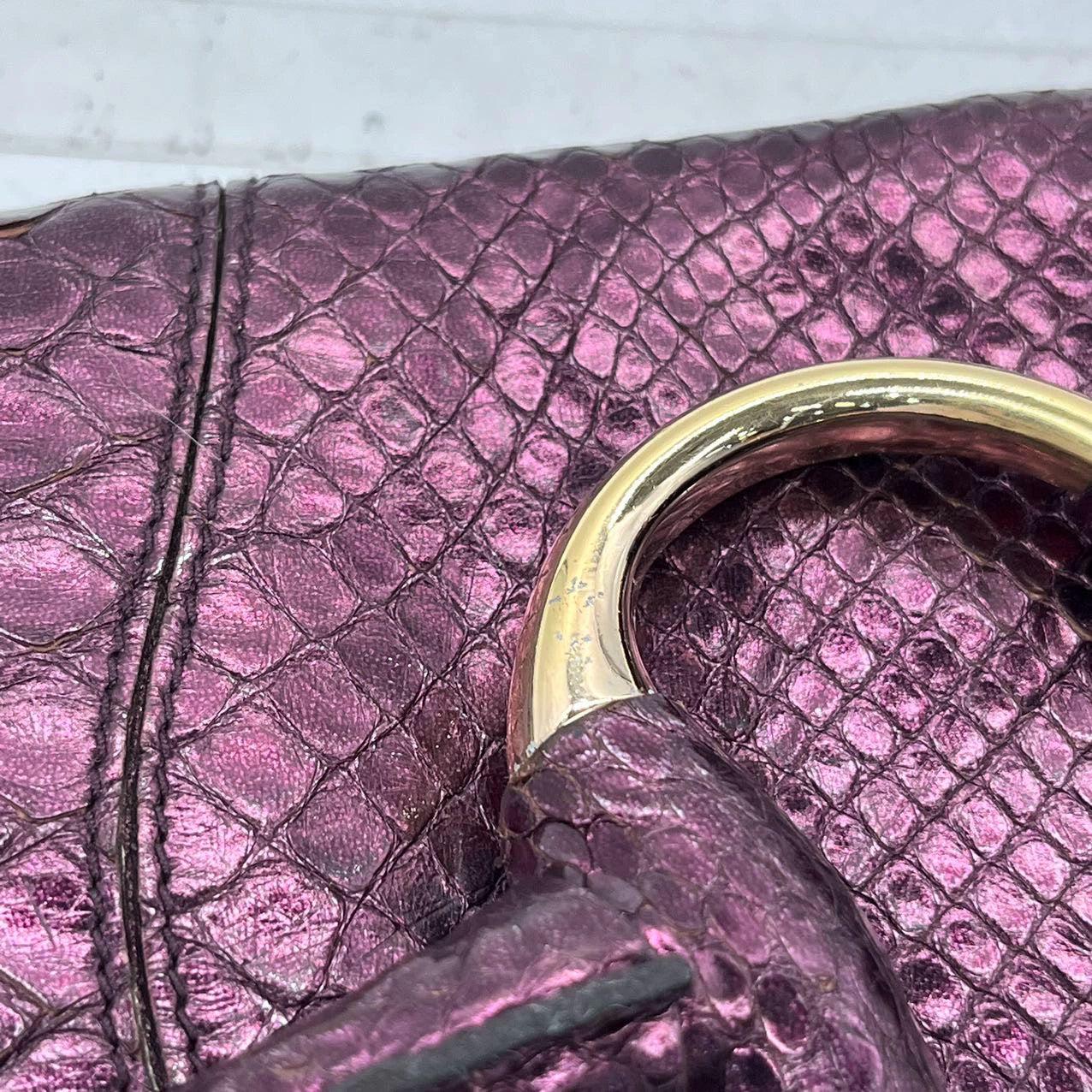 Gucci Horsebit 1955 Bolso de hombro grande de piel de lagarto púrpura metalizada 16