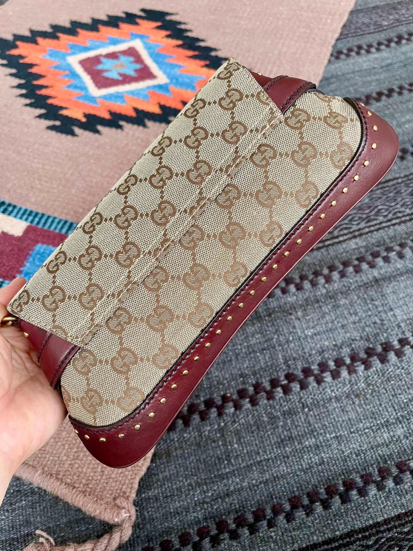 Gucci Horsebit 1955 Small Cloth Beige Monogram Burgundy Leather Shoulder bag 3