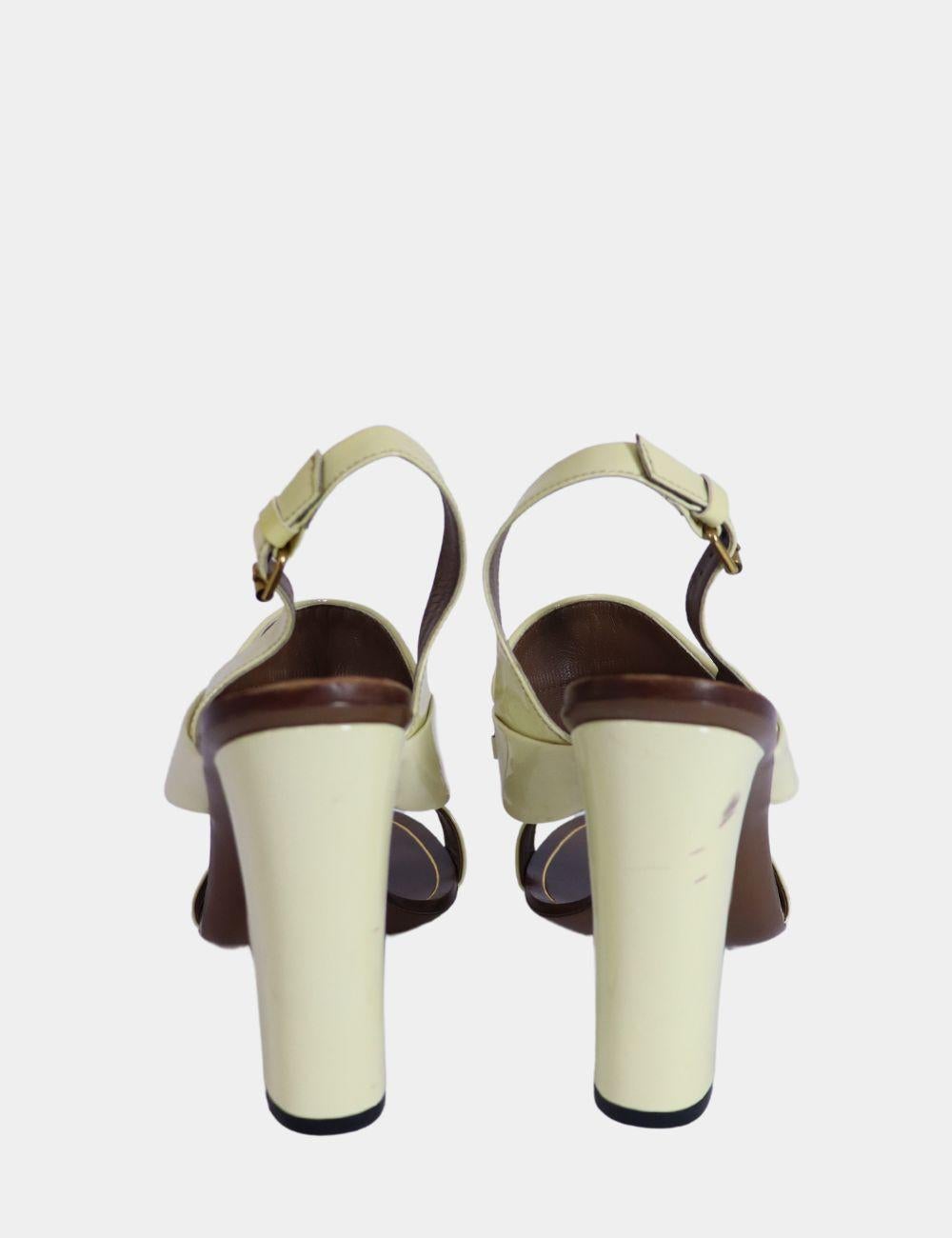 Gucci Horsebit Accent Patent Leather Slingback Sandals, features a round-toe, and double strap detailing.

Material: Leather
Size: EU 38 / Runs Small
Heel: 10cm
Overall Condition: Good
Interior Condition: Signs of use
Exterior Condition: Stains &