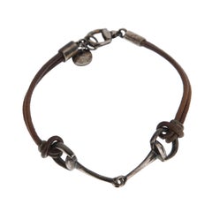Gucci Bracciale in pelle marrone con morsetto in argento invecchiato - 7 1/2"