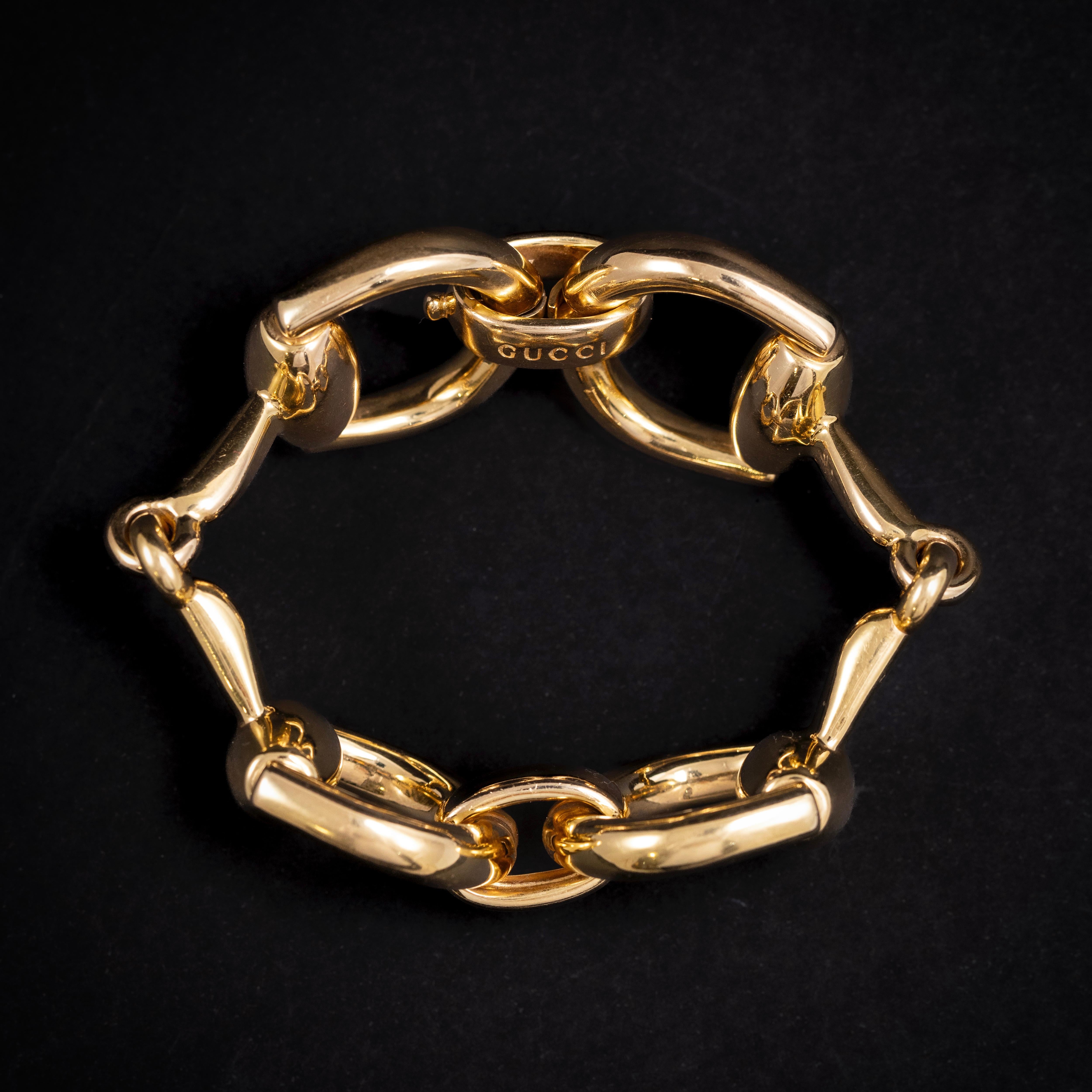Gucci Horsebit Big Bracelet 18K Yellow Gold Italian 2000s In Good Condition For Sale In Lisbon, PT