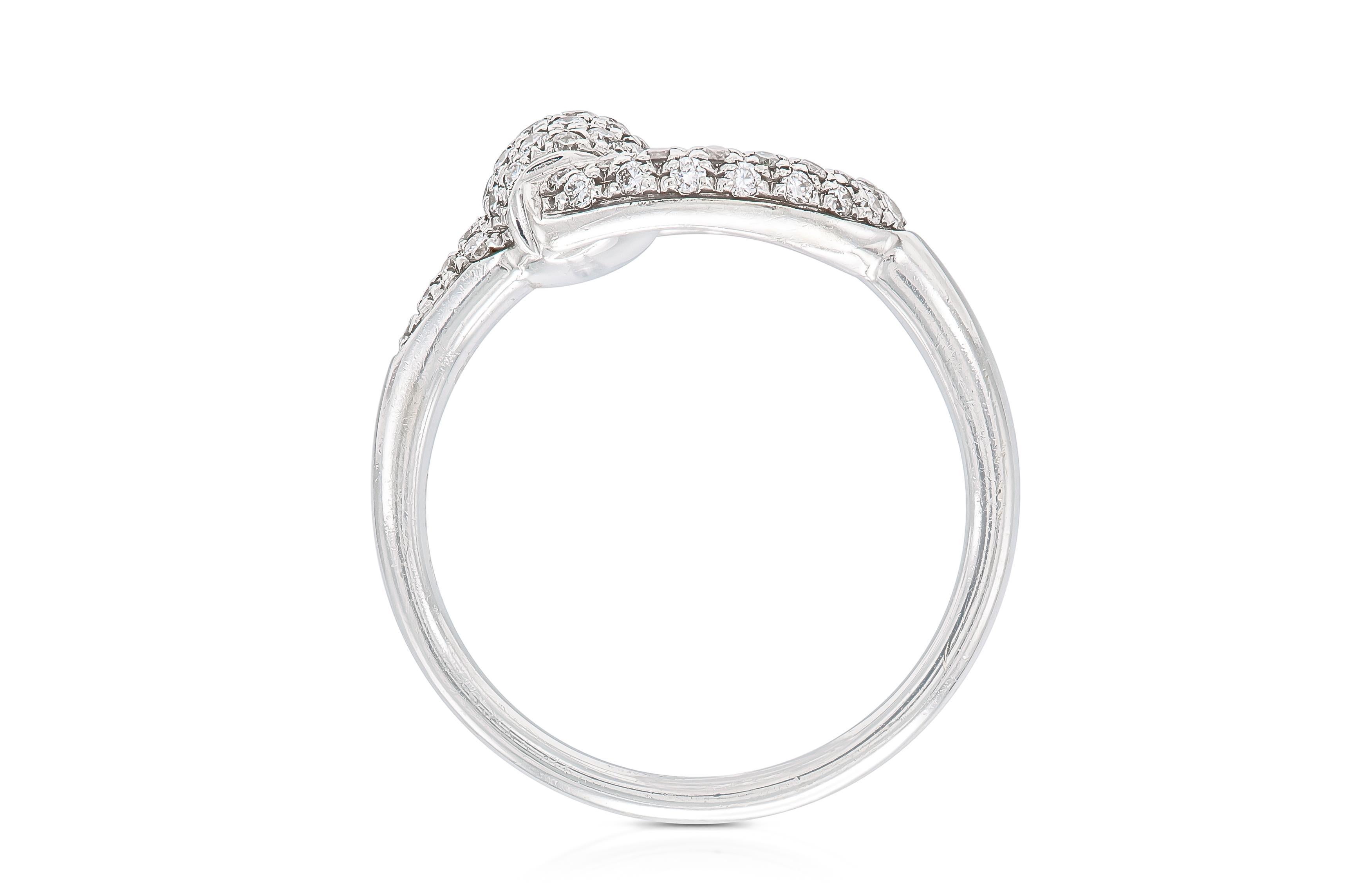 Bague à diamants Gucci en forme de mors de cheval Bon état - En vente à New York, NY