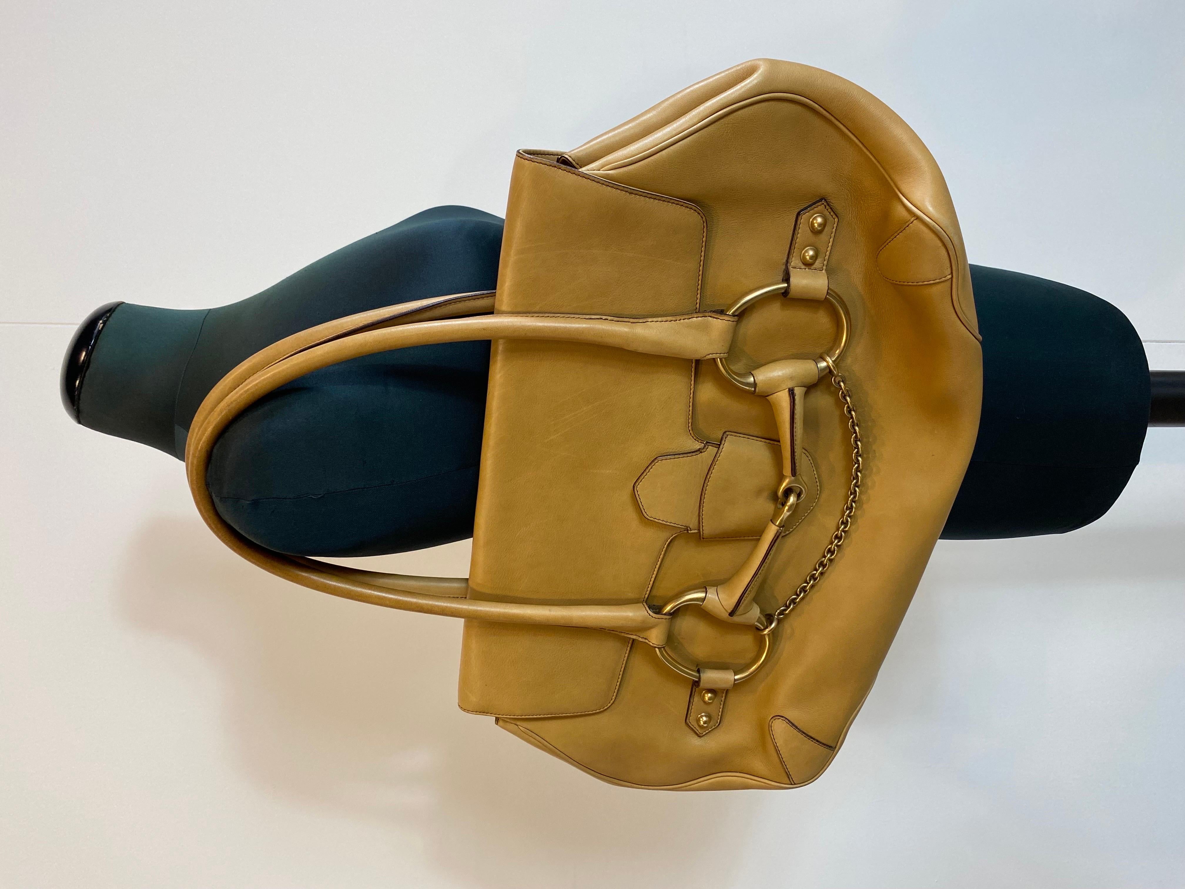Maxi borsa in pelle Horsebit di Gucci in vendita 4