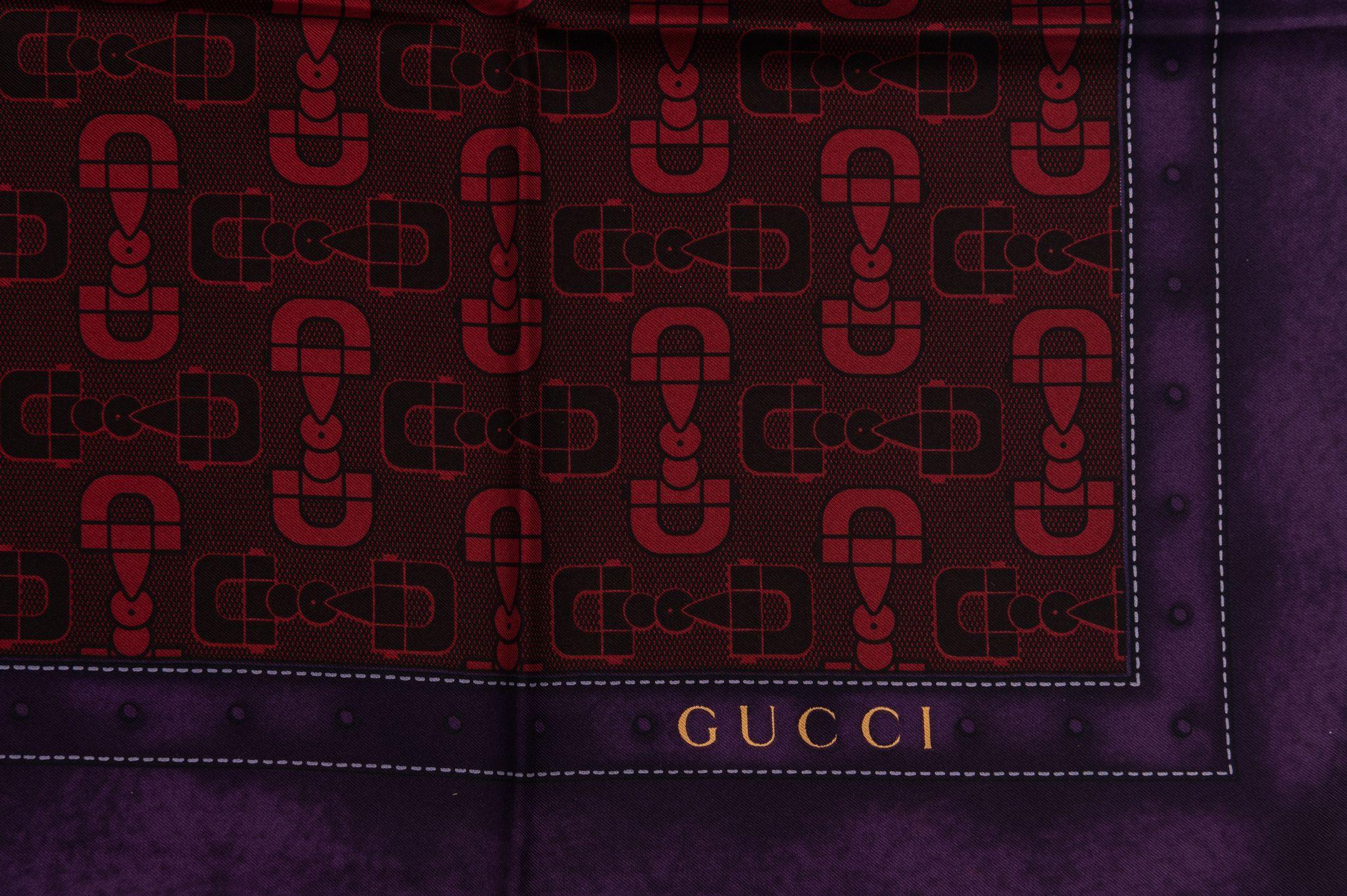 Écharpe en soie à mors de cheval Gucci Pour femmes en vente