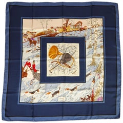 Seidenschal mit Jagdhunden in Blau von Gucci