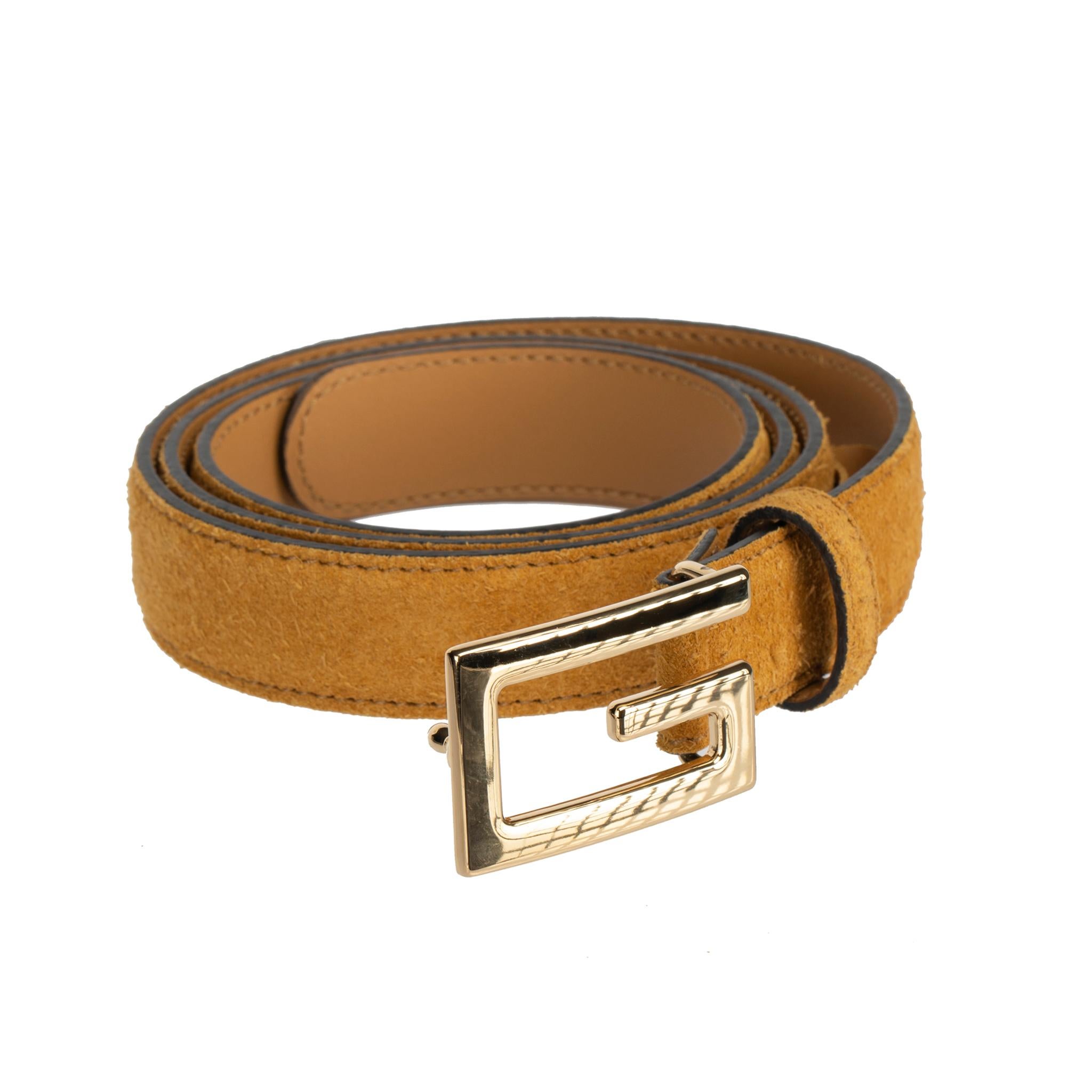 Brand:

Gucci

Product:

Icaro Belt

Size:

90 L X 2 H Cm

Colour:

Saffron

Material:

Suede & Smooth Leather

Hardware:

Aged Gold-Tone

Condition:

Pristine; New Or Never Worn

Accompanied By:

Gucci Dustbag
