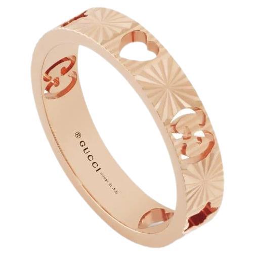 Gucci Icon 18 Carat Rose Gold Heart Band Ring YBC729460001 For Sale