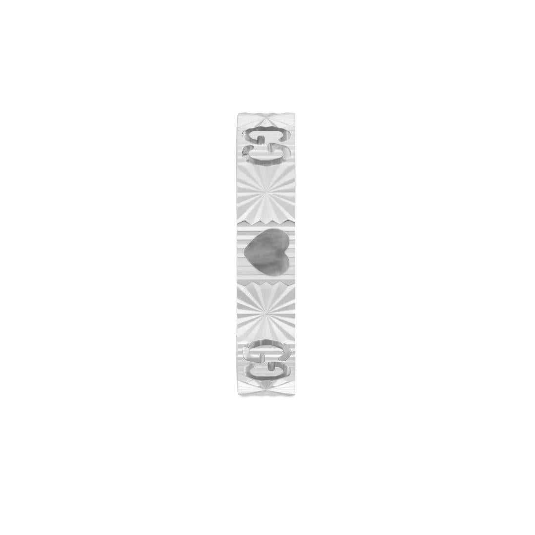 Gucci Icon Herzbandring aus 18 Karat Weißgold YBC729458001 im Zustand „Neu“ im Angebot in Wilmington, DE