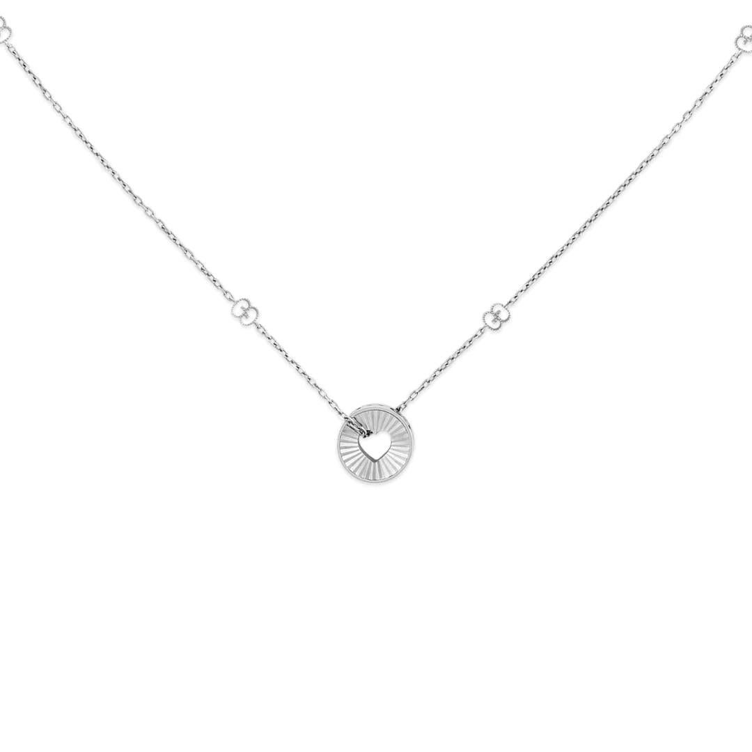 Gucci Icon 18ct White Gold Open Heart Chain Necklace YBB729373002

The latest silhouettes for the Icon line offer new refined and contemporary executions of signature pieces. Intricate engraved details offer a magical touch, such as the heart motif