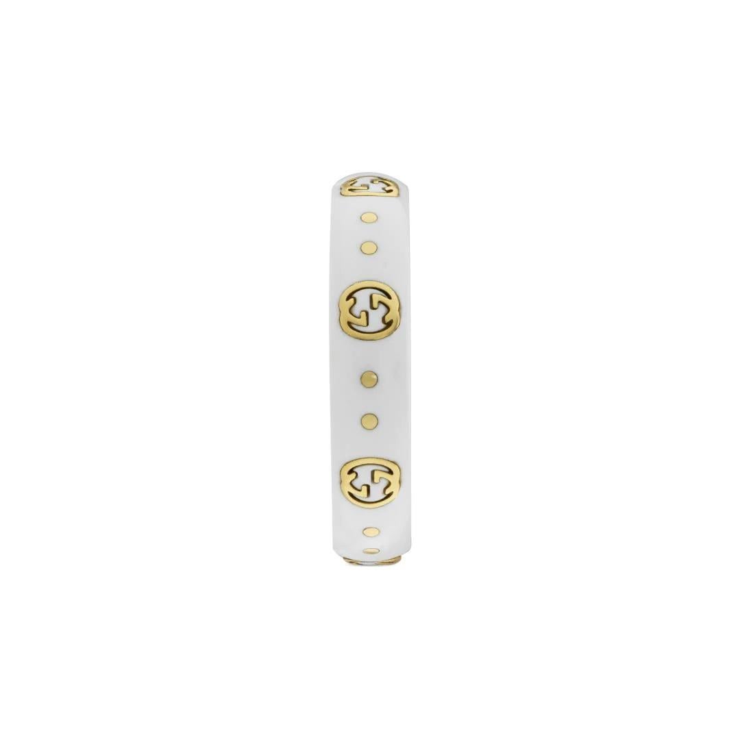 Gucci Icon 18ct Yellow Gold Interlocking G Band Ring YBC679262002

The Icon collection reprises one of the House's most emblematic motifs. The Interlocking G, representative of founder Guccio Gucci's initials, is presented in yellow gold,