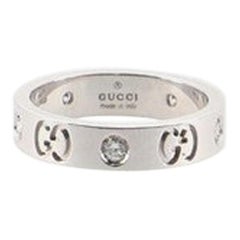Gucci Icon Band Ring 18 Karat White Gold with Diamond