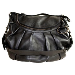 Gucci Icon Bit Medium Pebbled Leather Shoulder Bag in Black Leather