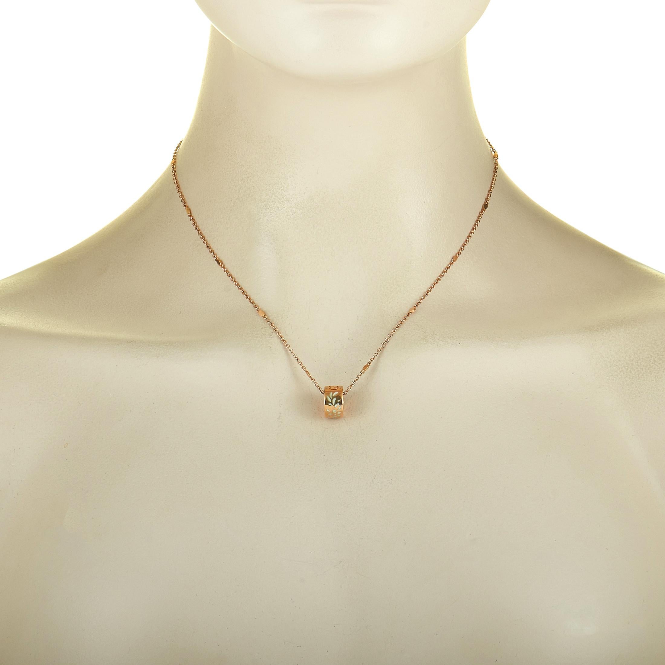 The Gucci “Icon Blossom” necklace is made out of 18K rose gold and white enamel and weighs 6 grams. The necklace boasts a 16” chain and a pendant that measures 0.40” in length and 0.40” in width.
 
 This jewelry piece is offered in brand new
