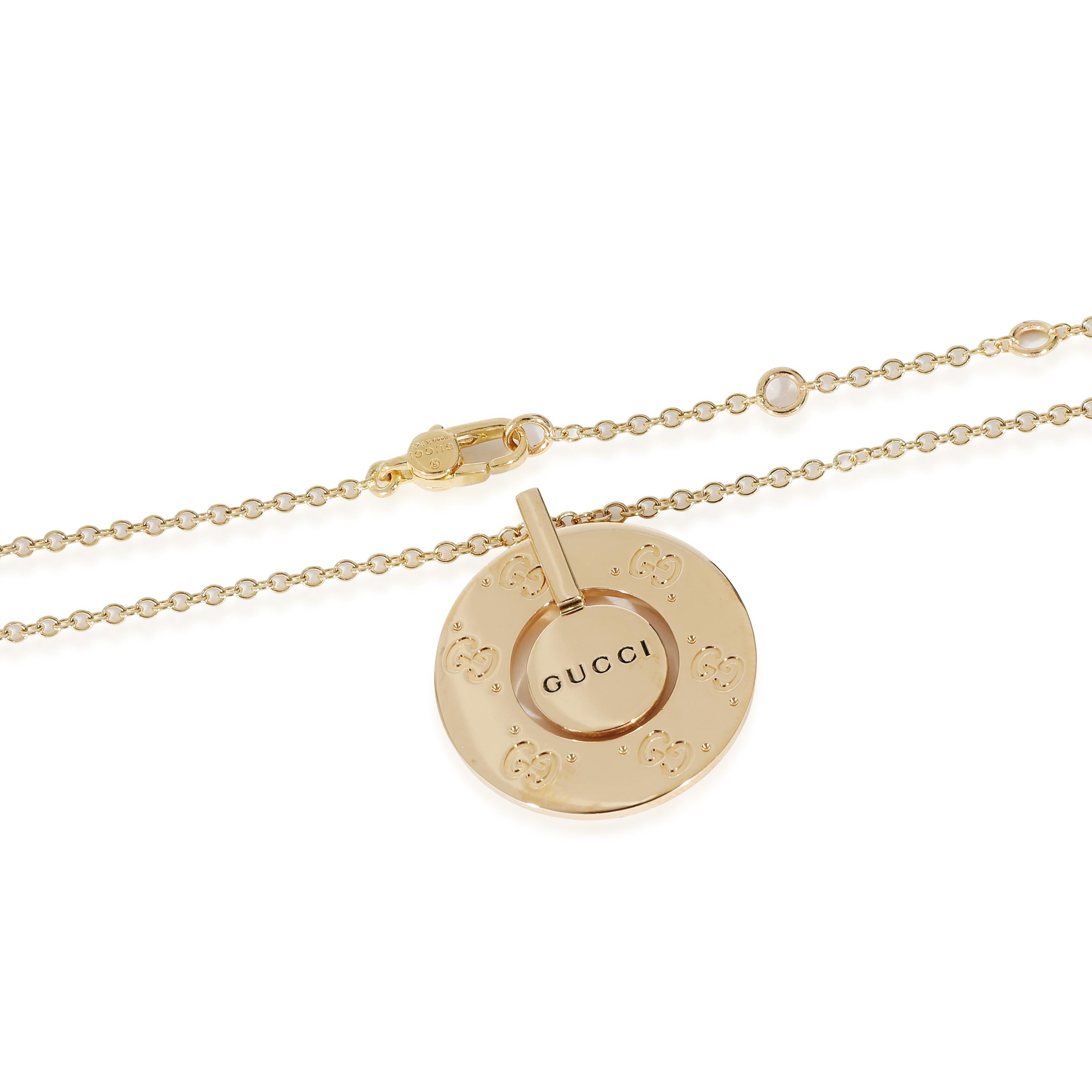 Gucci Icon Circle Pendant in 18K Yellow Gold In Excellent Condition For Sale In New York, NY
