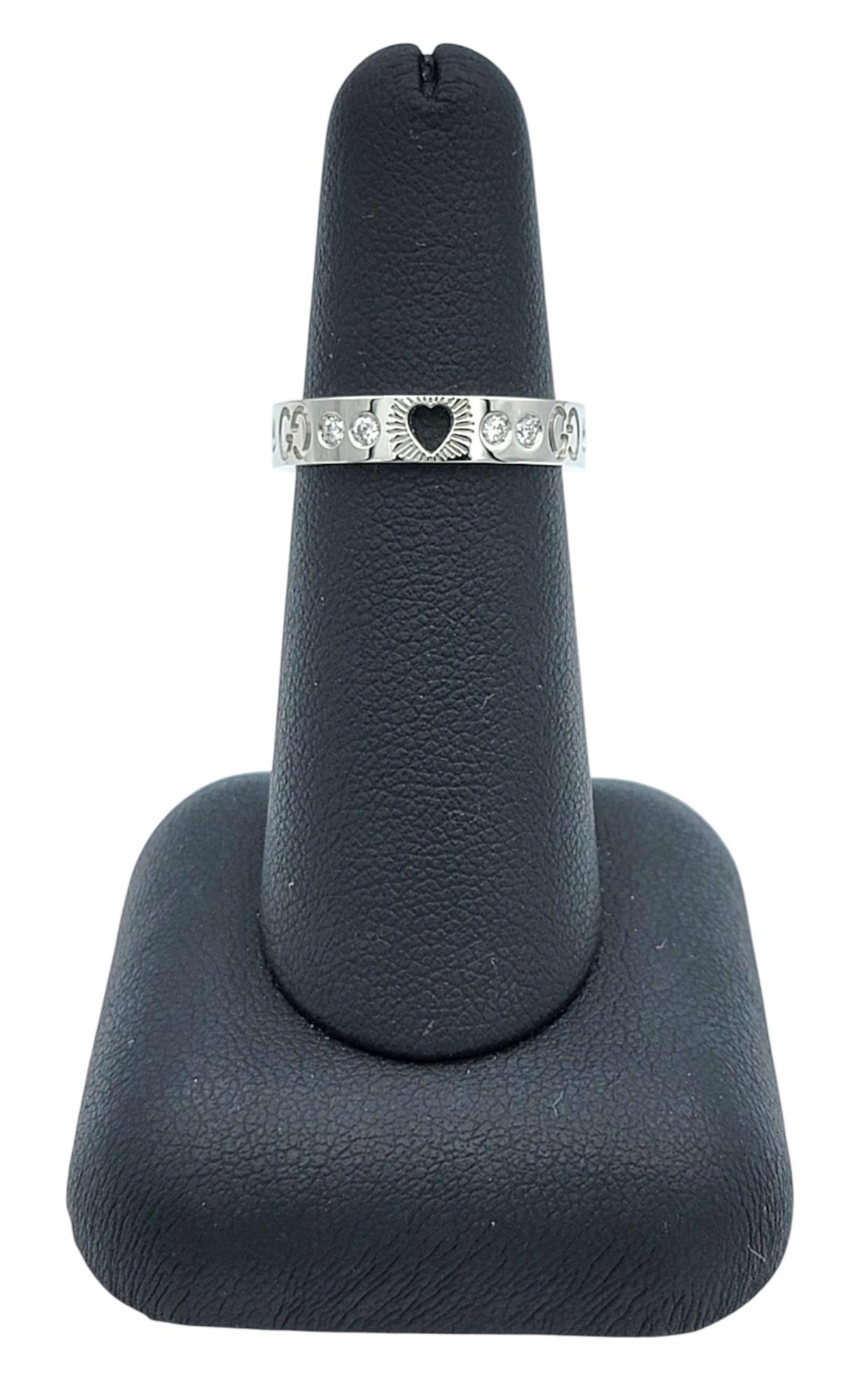 Gucci Icon Diamond Band Ring with Heart Cutout in 18 Karat White Gold, Size 6.25 For Sale 5