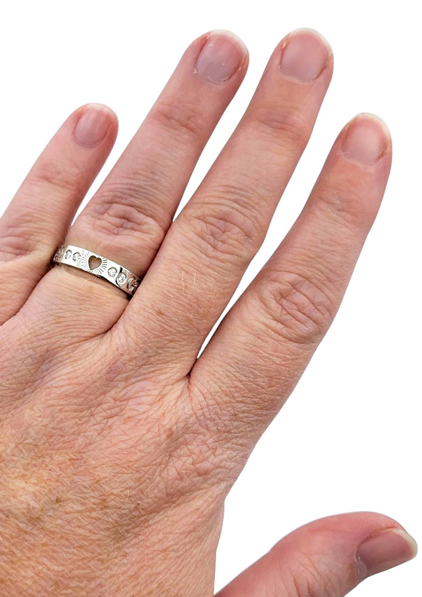 Gucci Icon Diamond Band Ring with Heart Cutout in 18 Karat White Gold, Size 6.25 For Sale 3