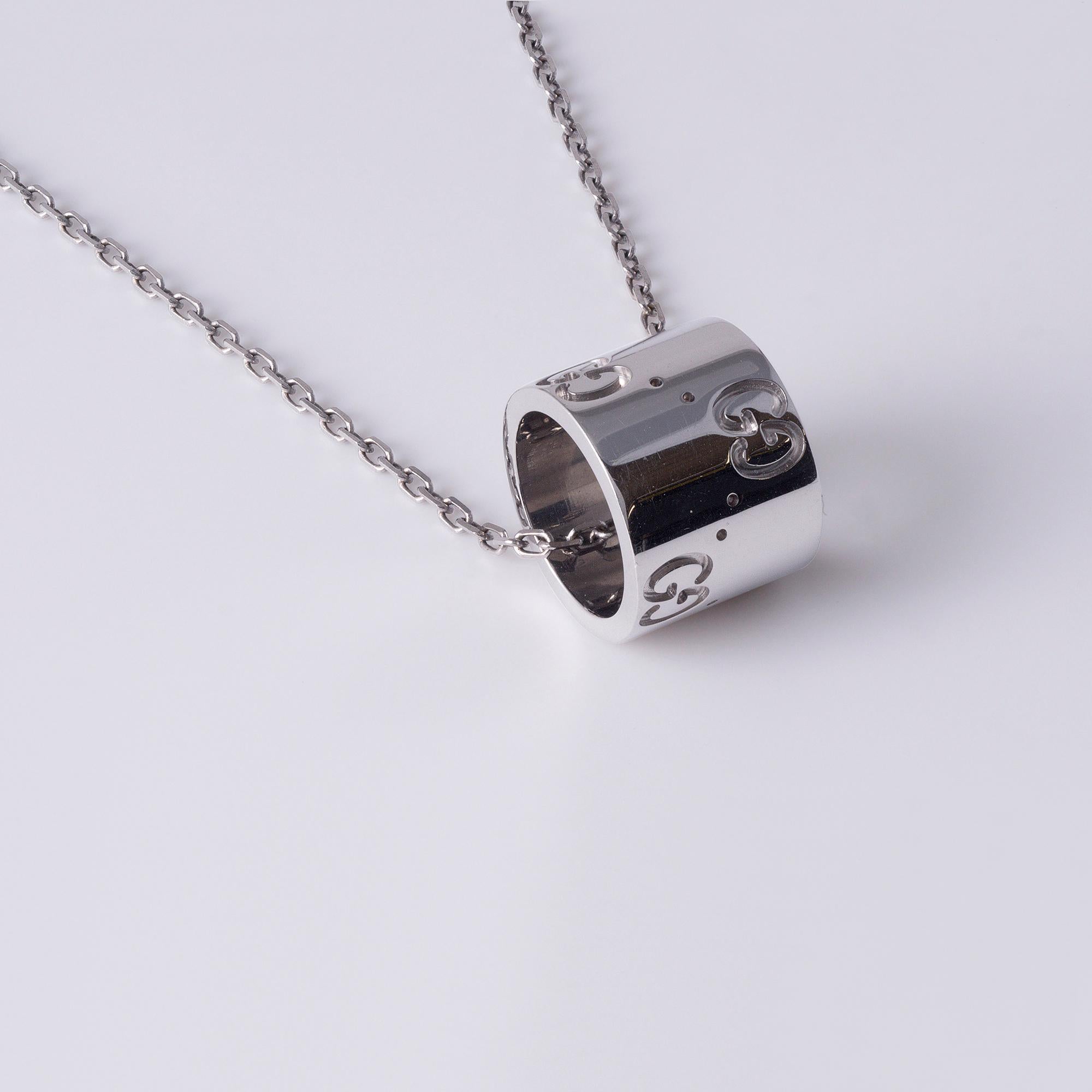 Collier Gucci Icone en or blanc 18 carats pour dames Bon état - En vente à Los Angeles, CA