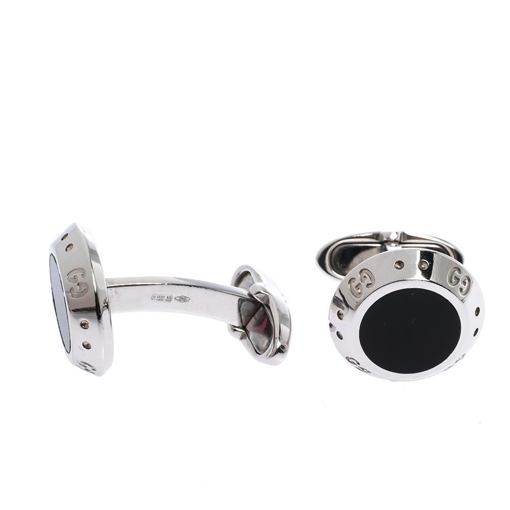 These classic cufflinks from the fashion house of Gucci will synchronize well with your shirt sleeves. Crafted from 18k white gold, the pair features GG logos surrounding the black onyx that sits at the centre of the circular-shaped body.

Includes: