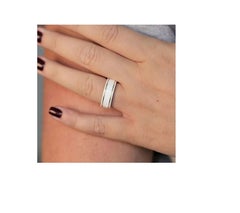 Gucci Bague emblématique en or jaune YBC325964001