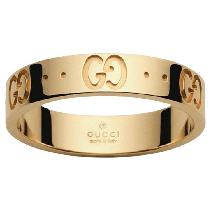 Gucci GG Running Ring in 18k Yellow Gold For Sale at 1stDibs