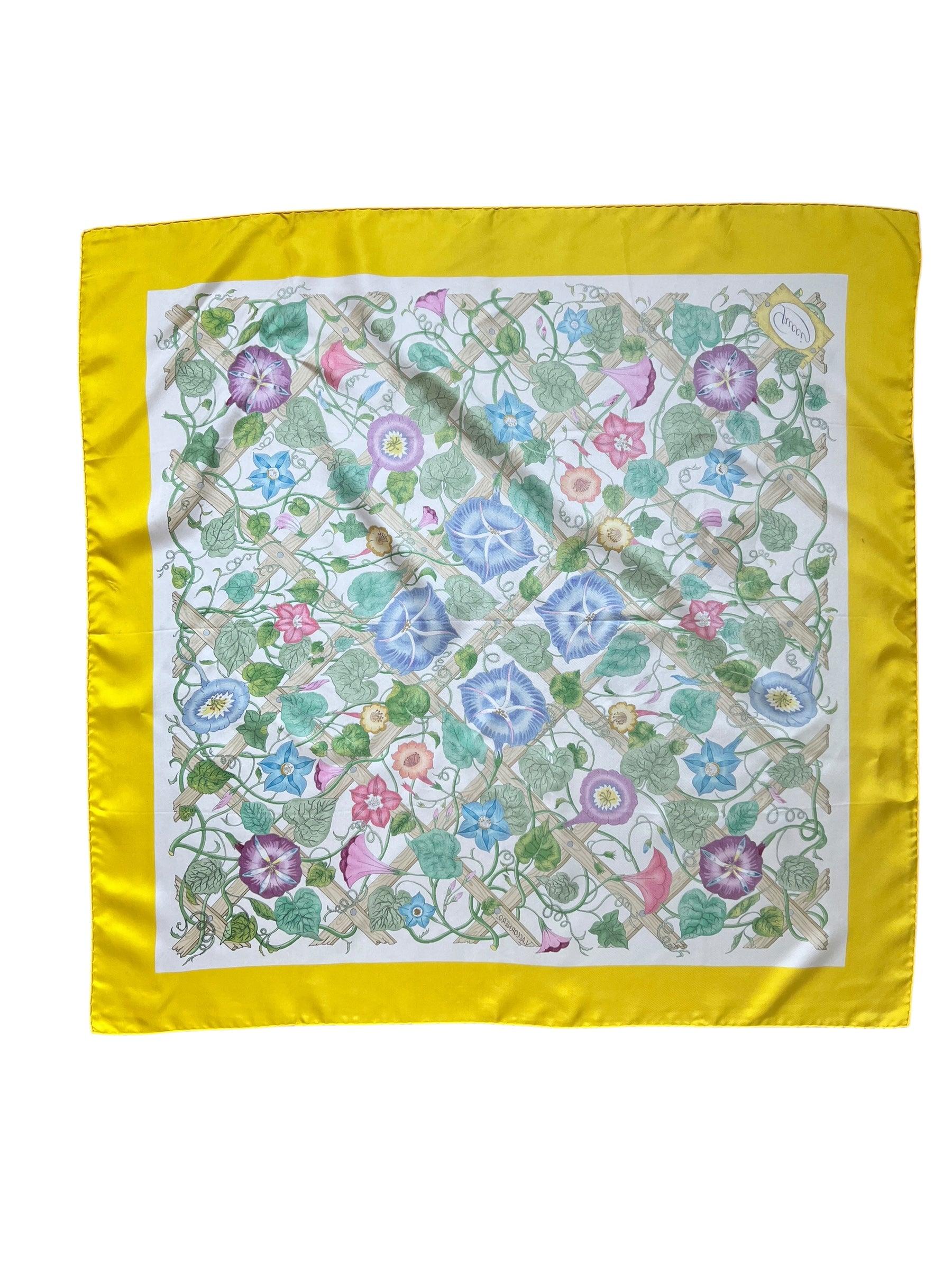 Women's Gucci Iconic Yellow Border Lattice Floral Printed Square Silk Scarf For Sale