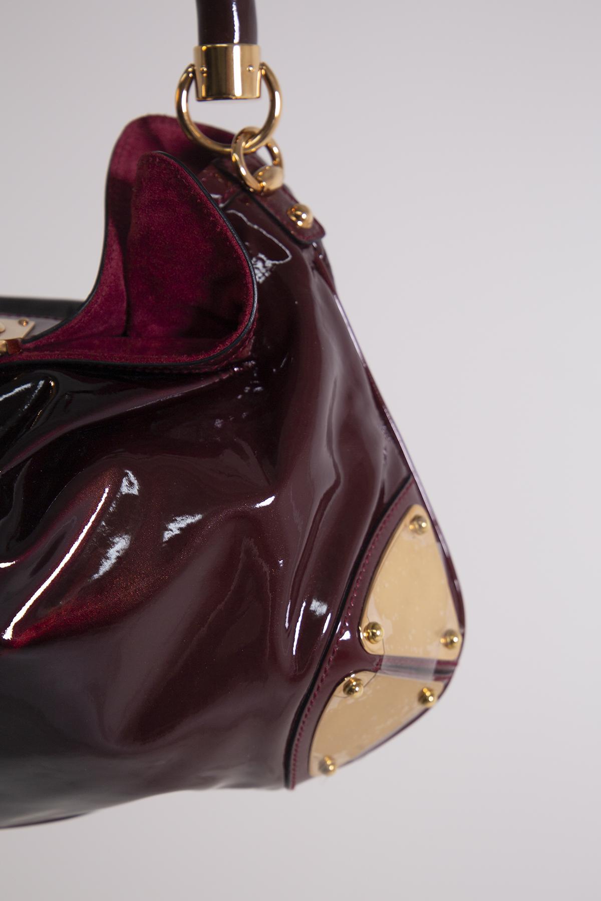 Black Gucci Indy Patent Leather Bordeaux Hobo Bag