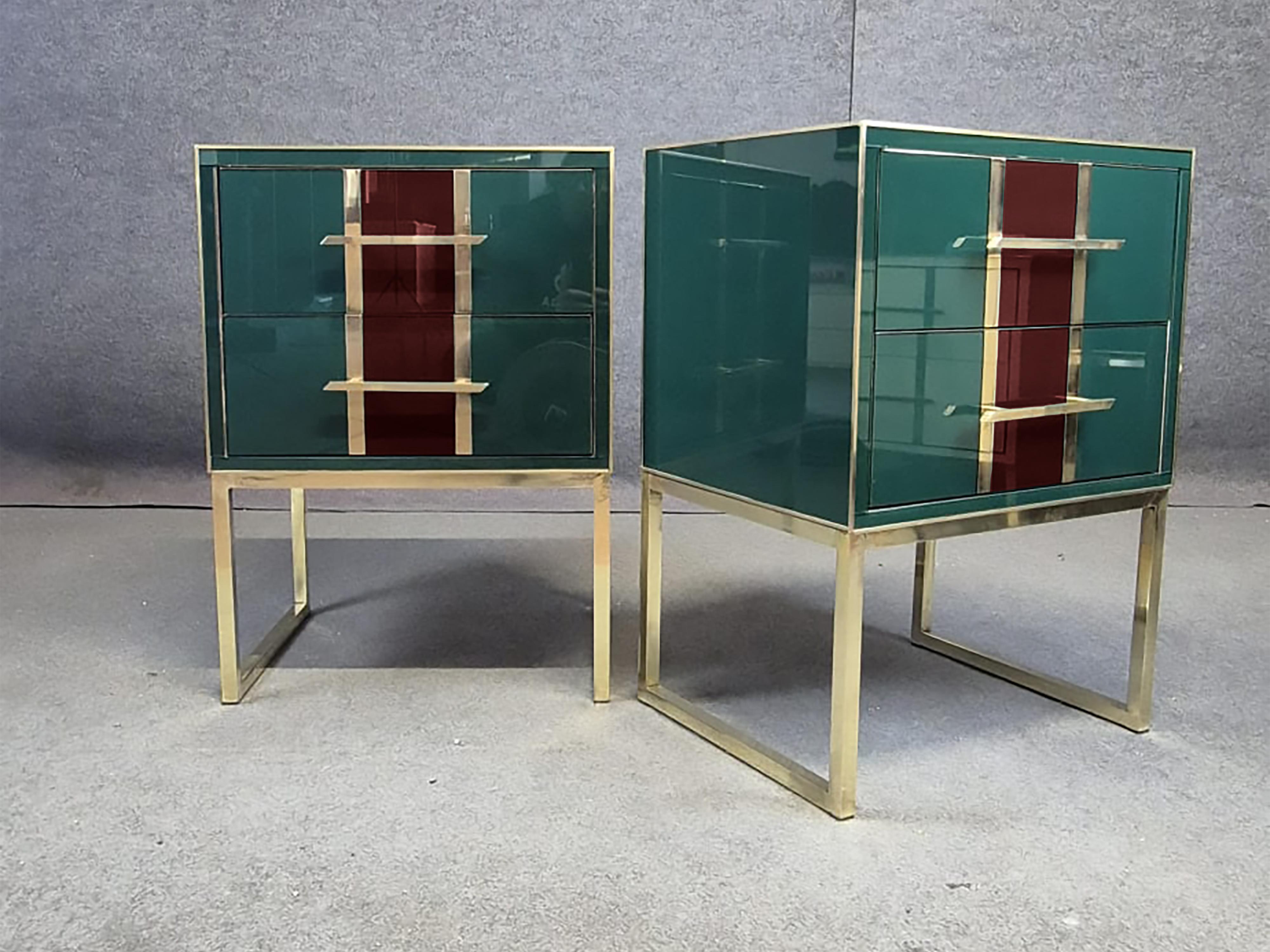 Gucci-Inspired Green and Red Murano Bedside Tables: A Statement of Elegance - JF In New Condition For Sale In Guazzora, IT