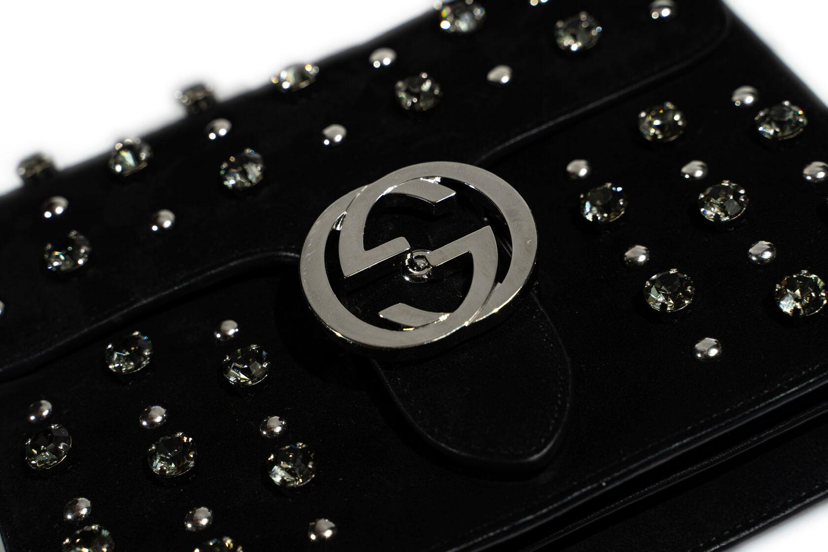 Gucci Umhängetasche aus ineinandergreifendem Kristall im Angebot 9