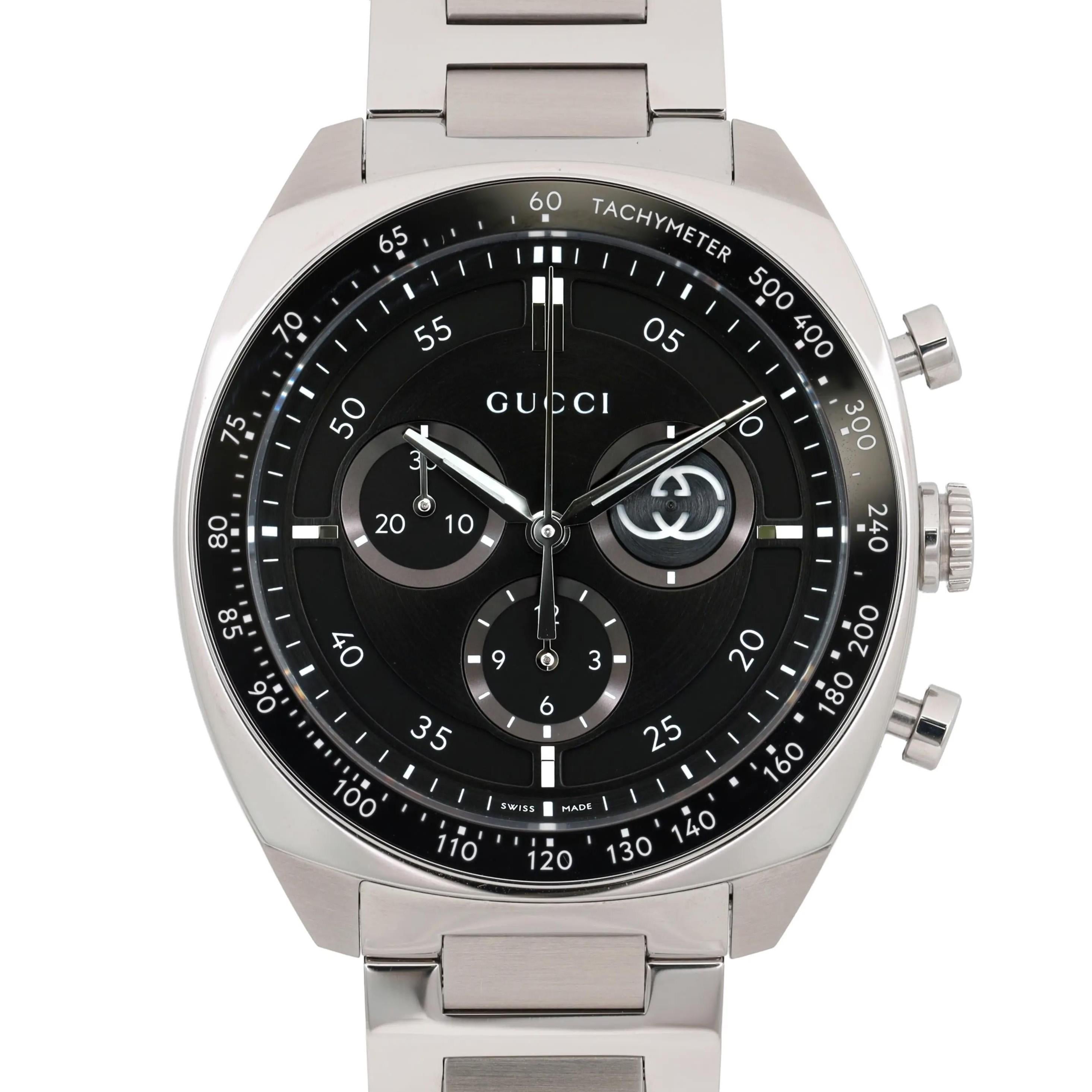 Non indossato. Viene fornito con la scatola originale.