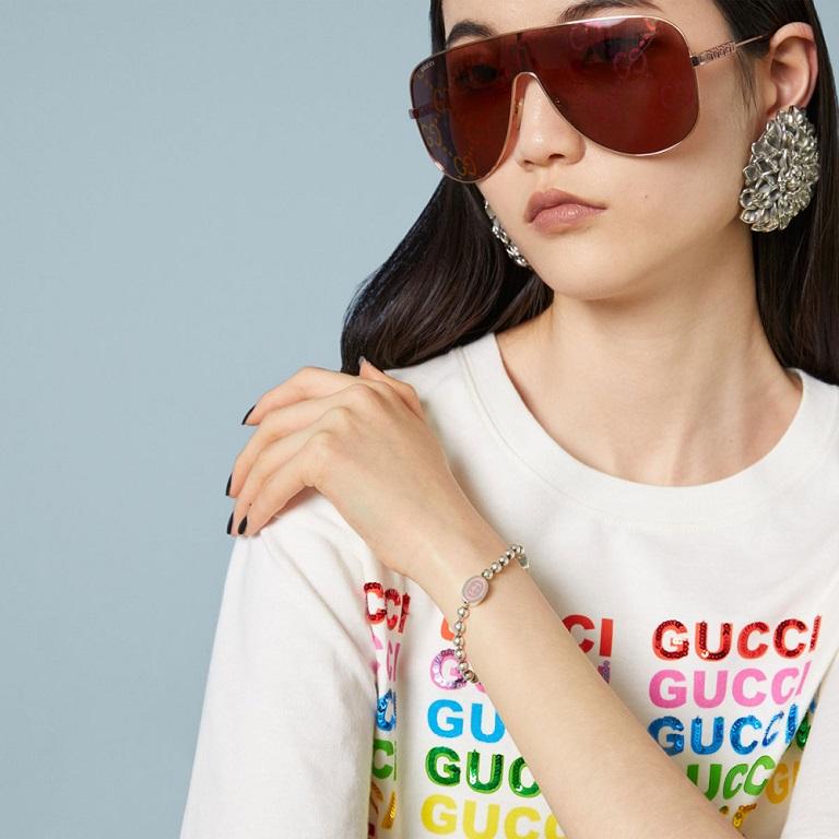 Gucci Bracciale Boule con smalto colorato con G intrecciate YBA753442001 In condizioni Nuovo in vendita a Wilmington, DE