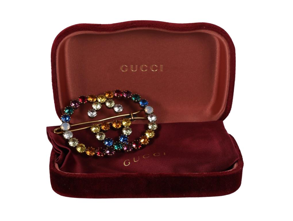 Buy this great GG Hairclip made by Gucci. Gucci's Interlocking G logo is inspired by founder Guccio Gucci's initials. Crafted in Italy, this decorative hair clip is embellished with light-catching crystals.
Colour
Multi
Material
Metal
Size
6.8cm x