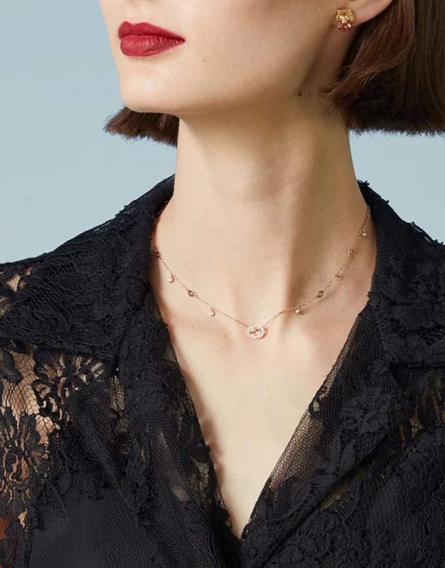 Ineinandergreifende G-Halskette von Gucci aus 18 kt Gold mit Diamanten YBB729402001 im Zustand „Neu“ im Angebot in Wilmington, DE