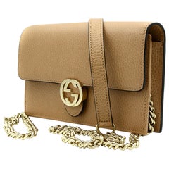 Gucci Interlocking GG Beige Leder Women's Crossbody Chain Wallet