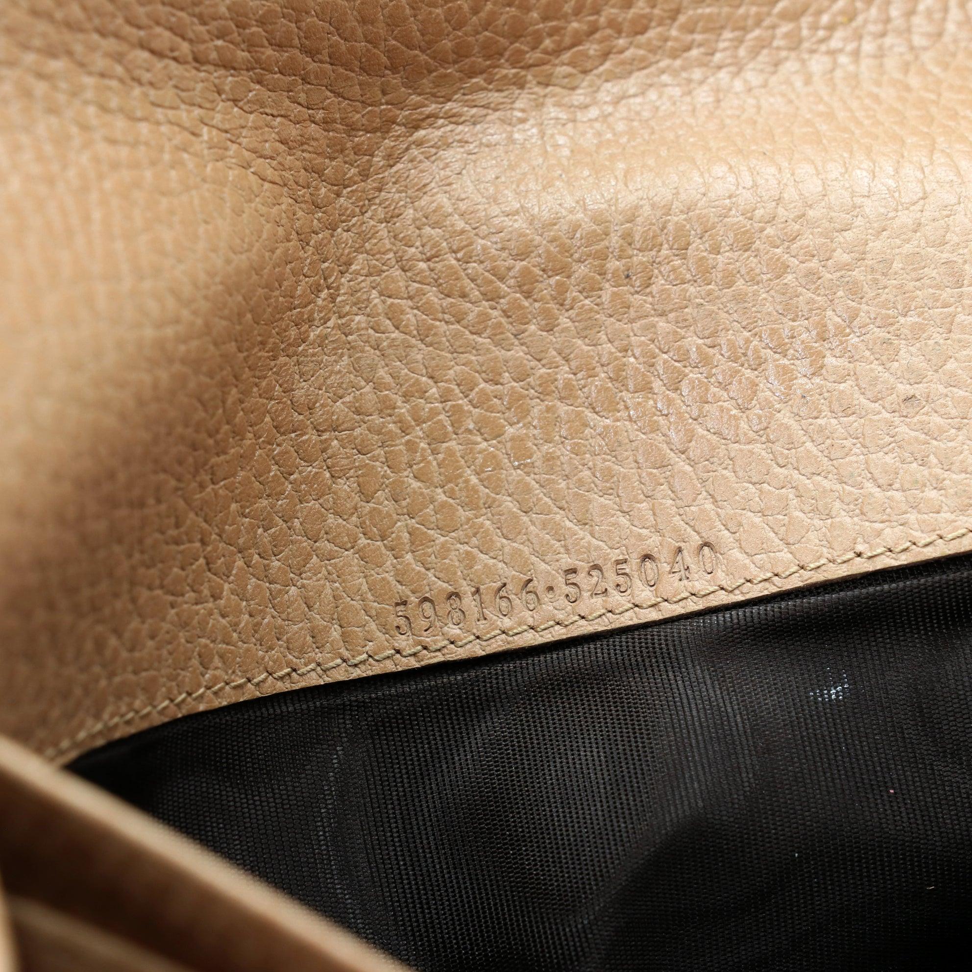 Gucci Portefeuille long en cuir avec fermeture éclair GG-W1111P-0005 en vente 3
