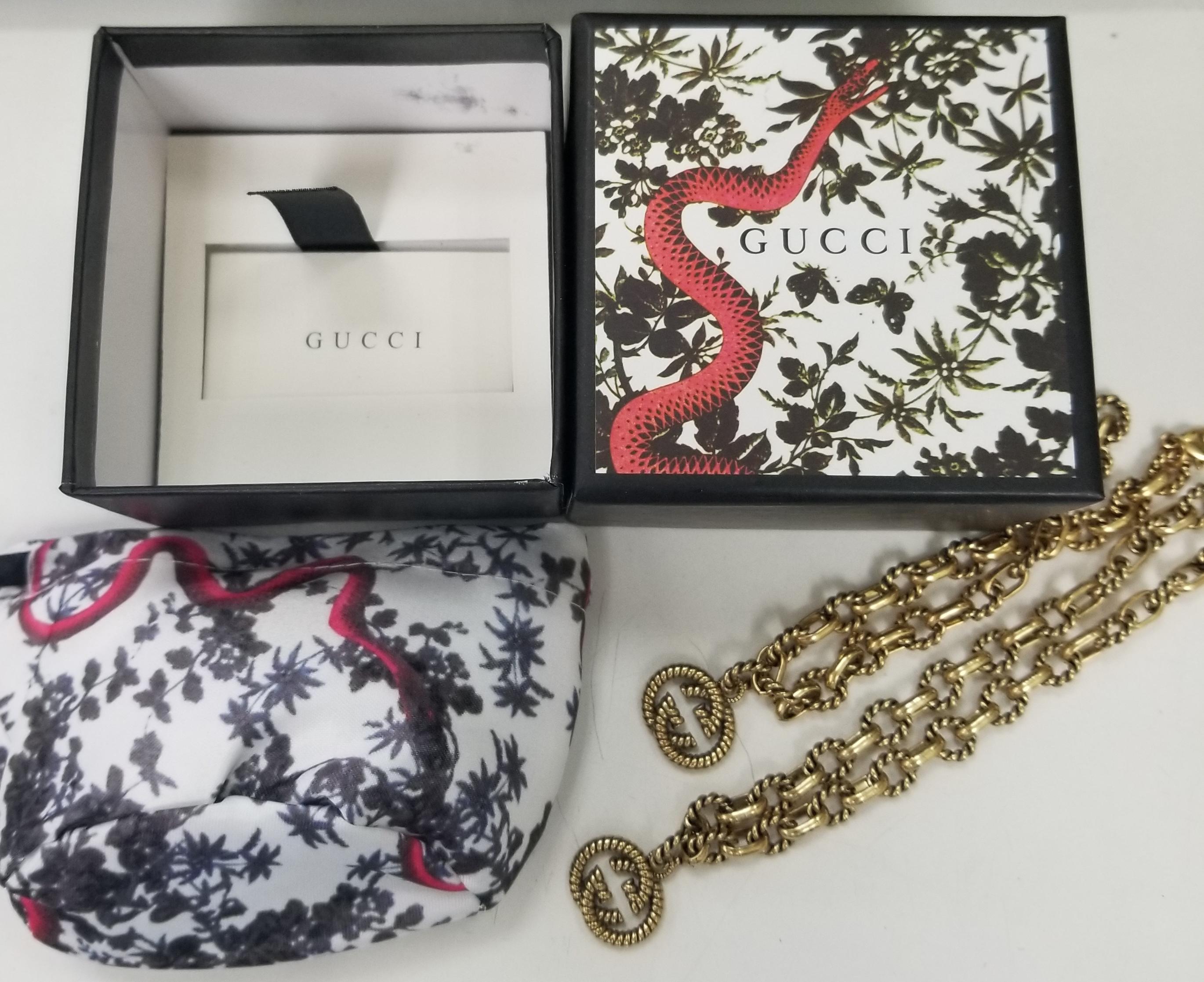 Gucci Interlocking Gg Pendant Necklace and Matching Bracelet In Excellent Condition In Los Angeles, CA