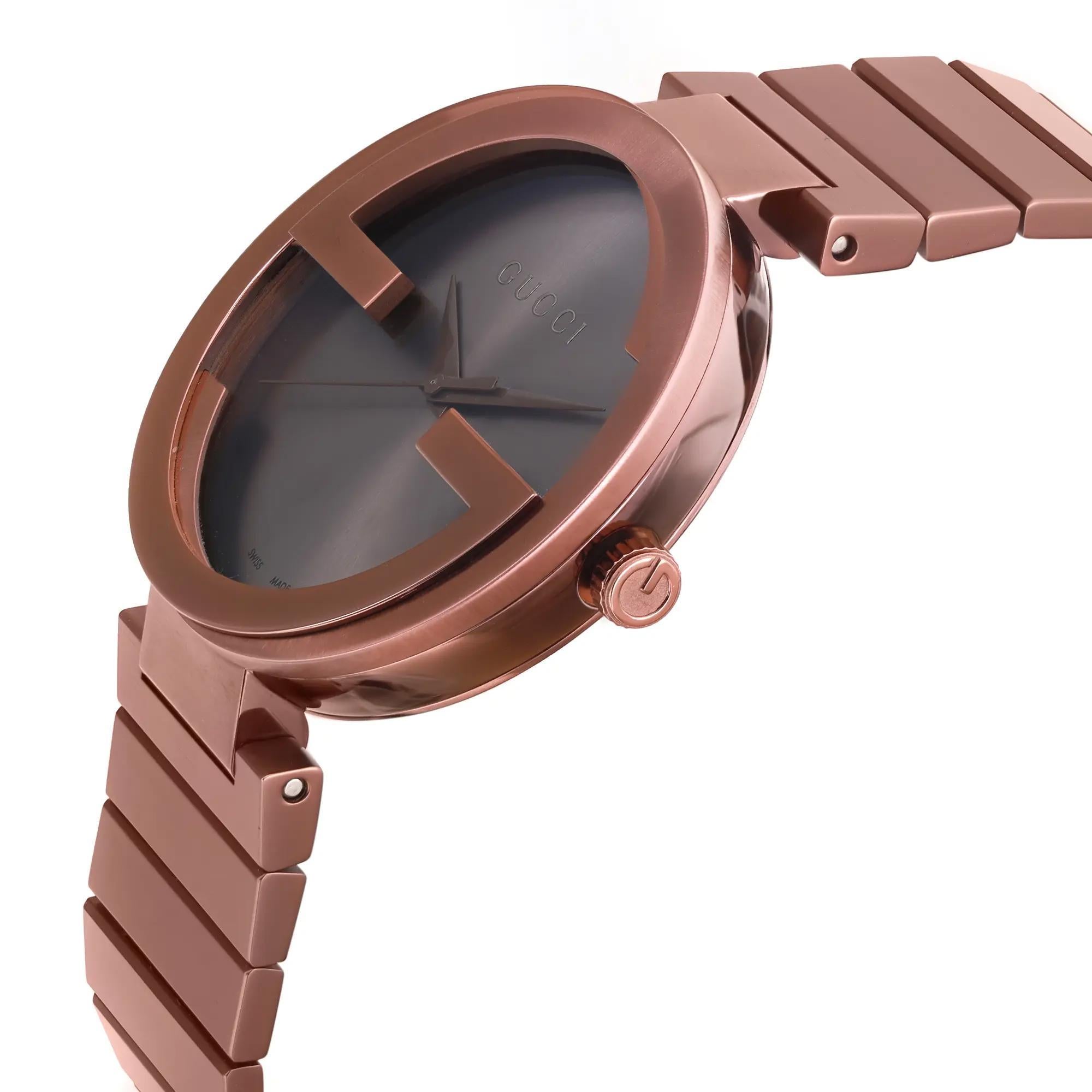 Gucci Interlocking XL PVD 42mm Steel Brown Dial Men Quartz Watch YA133211 In New Condition For Sale In New York, NY